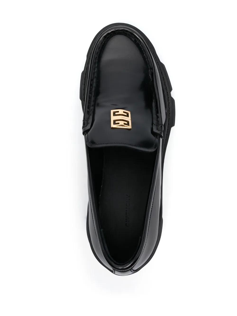 logo-plaque leather loafers Product Image