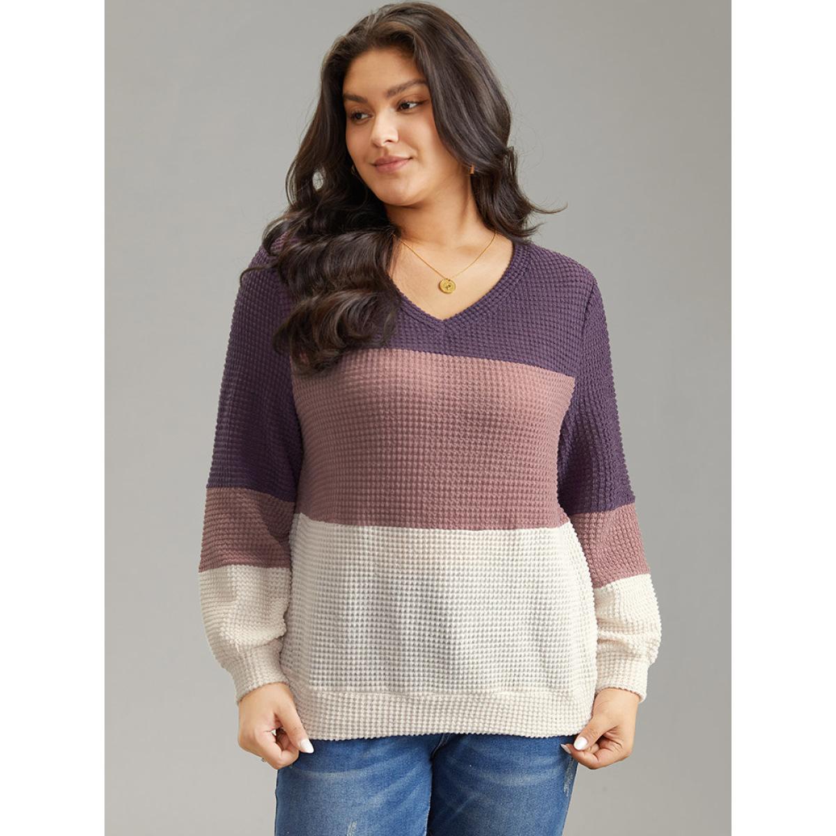 Plus Size Waffle Knit Colorblock Contrast V Neck T-shirt Multicolor Women Casual Waffle Knit Plain V-neck Dailywear T-shirts BloomChic 26/4X Product Image