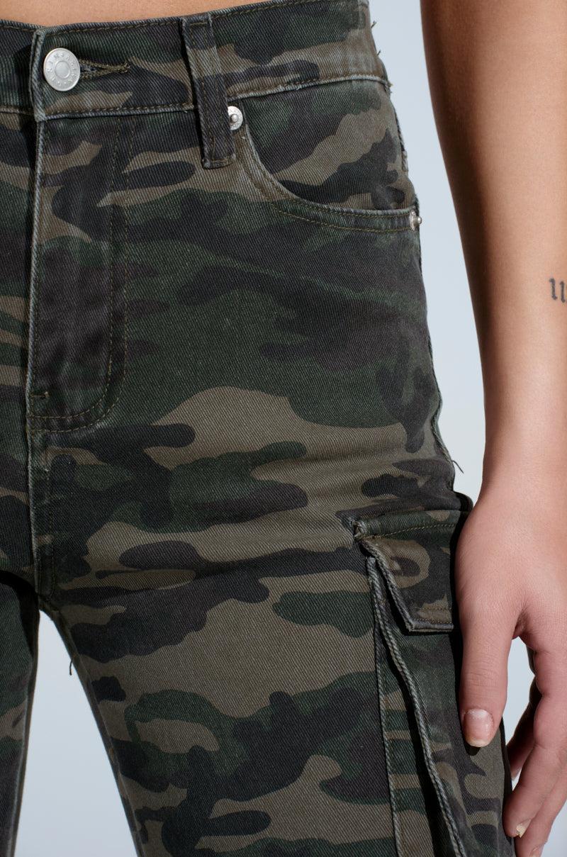 MAKE A MOVE CAMO PANT Product Image