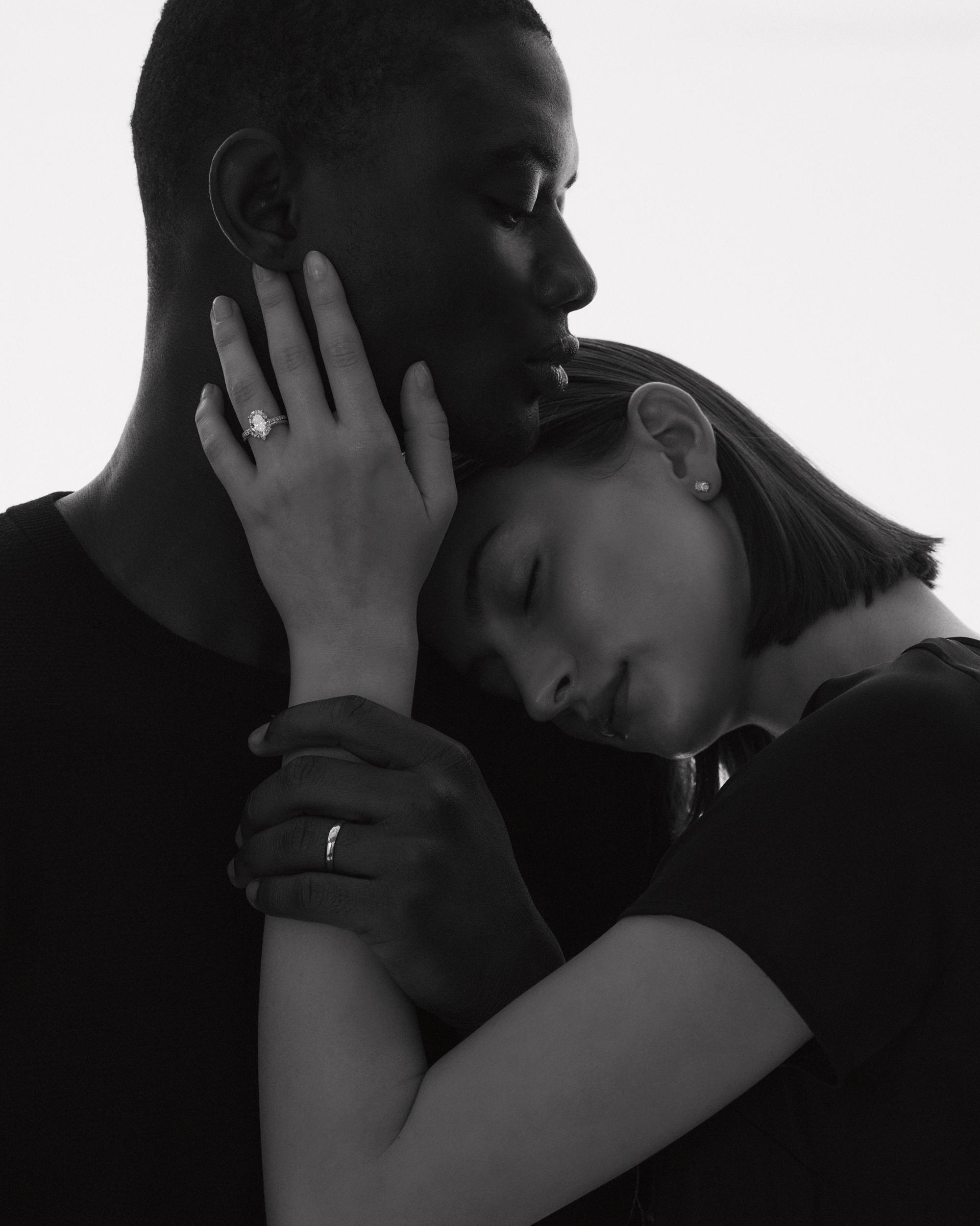 Quince | Women's Lab Grown Diamond Oval Petite Pave Engagement Ring Product Image