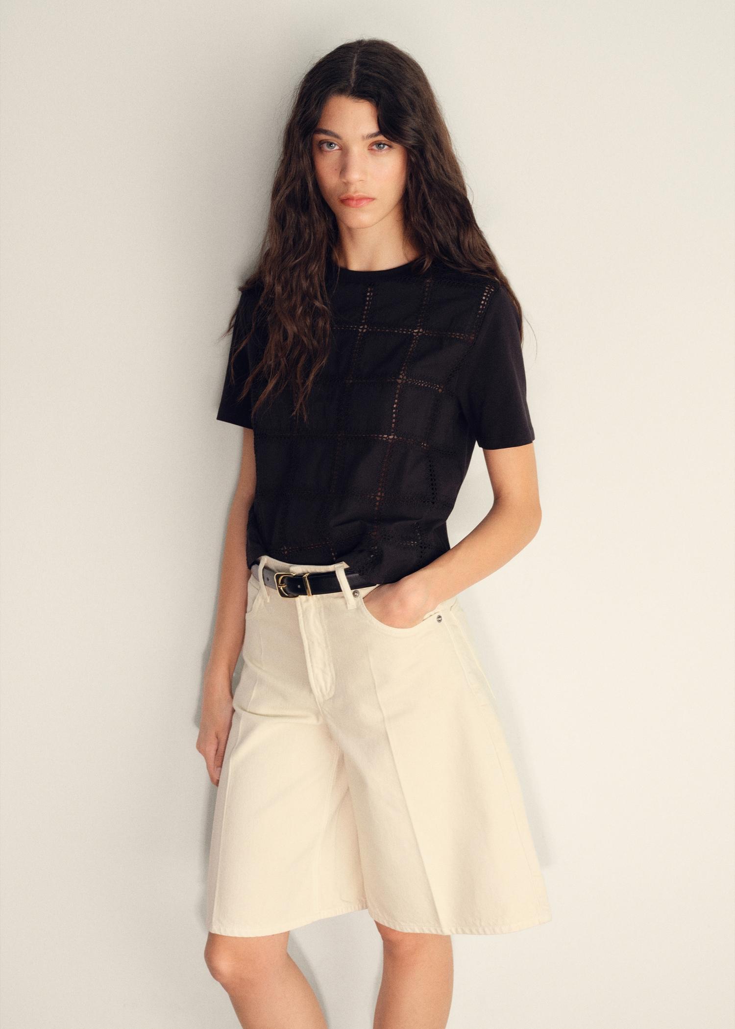 Embroidered detail T-shirt - Women | MANGO USA Product Image