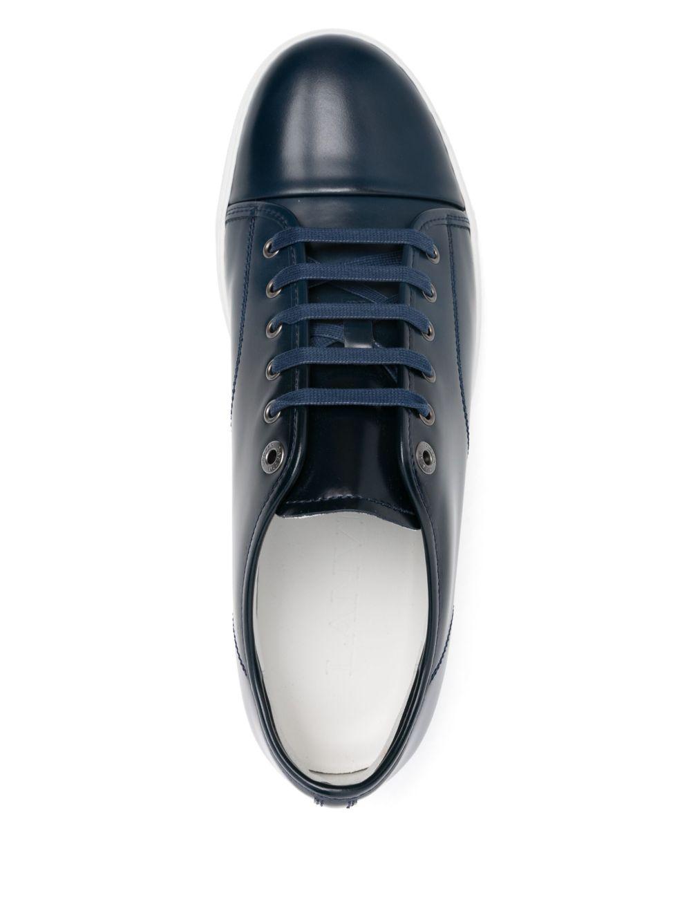 leather sneakers Product Image