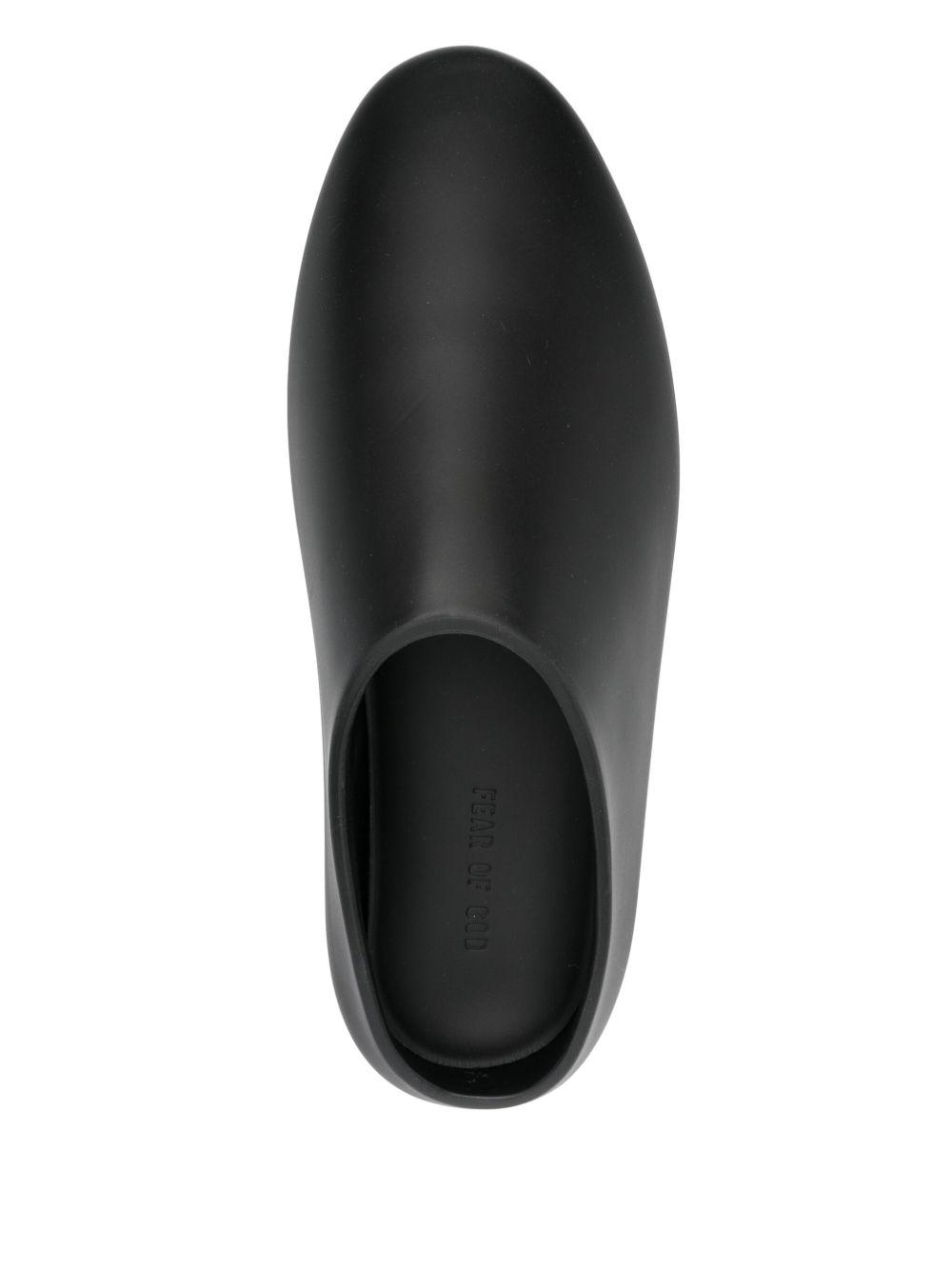 logo-patch slippers Product Image