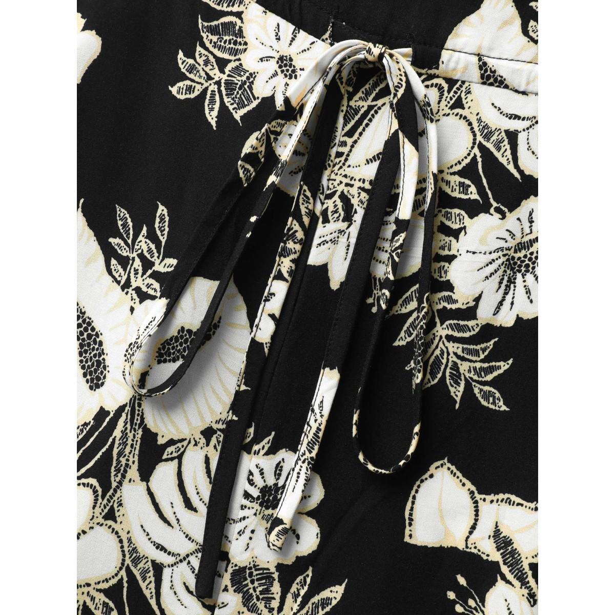 Plus Size Black Boho Floral Cami Pockets Jumpsuit Women Sleeveless Heart neckline Vacation Loose Jumpsuits BloomChic 22-24/3X Product Image