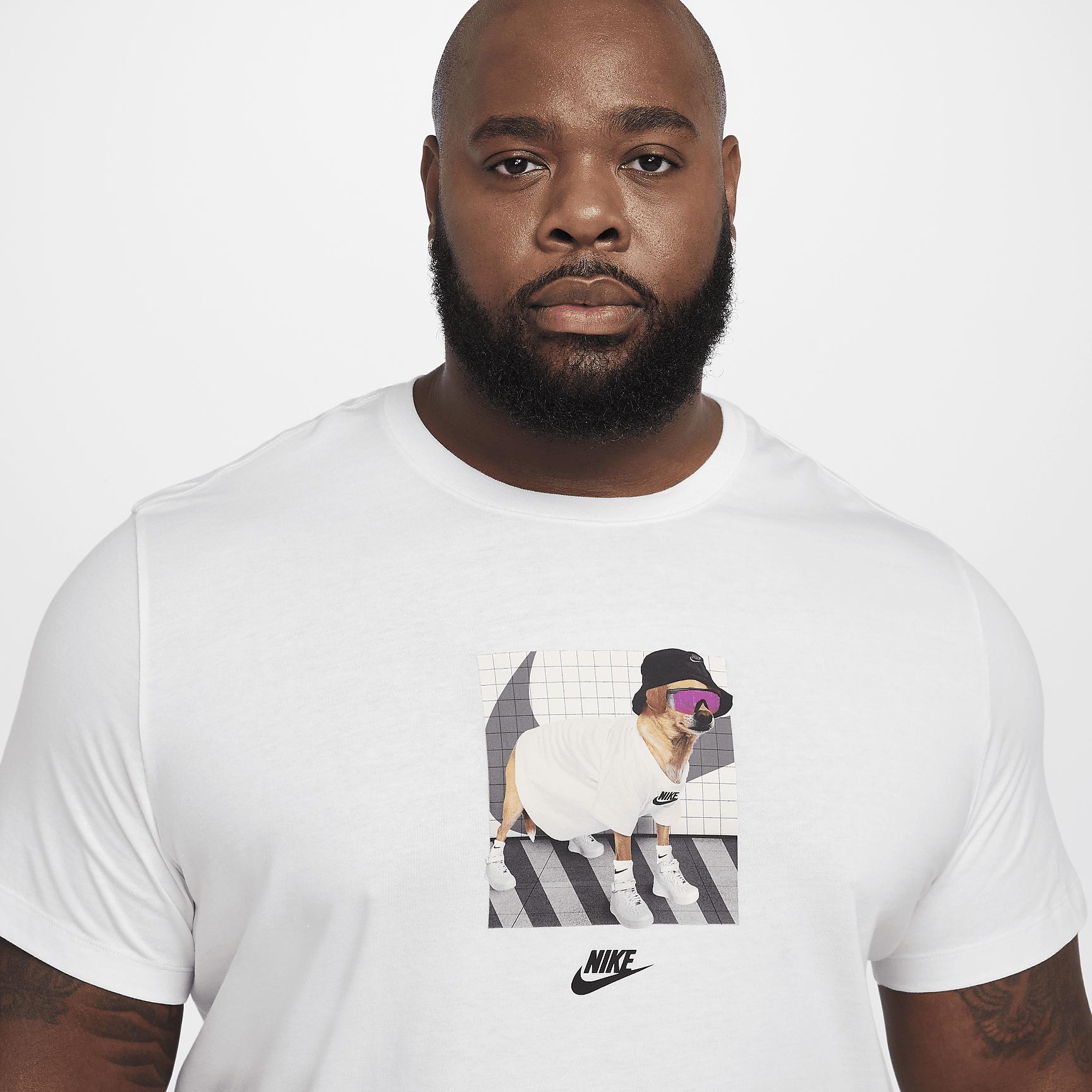 Nike Sportswear T-Shirt Product Image