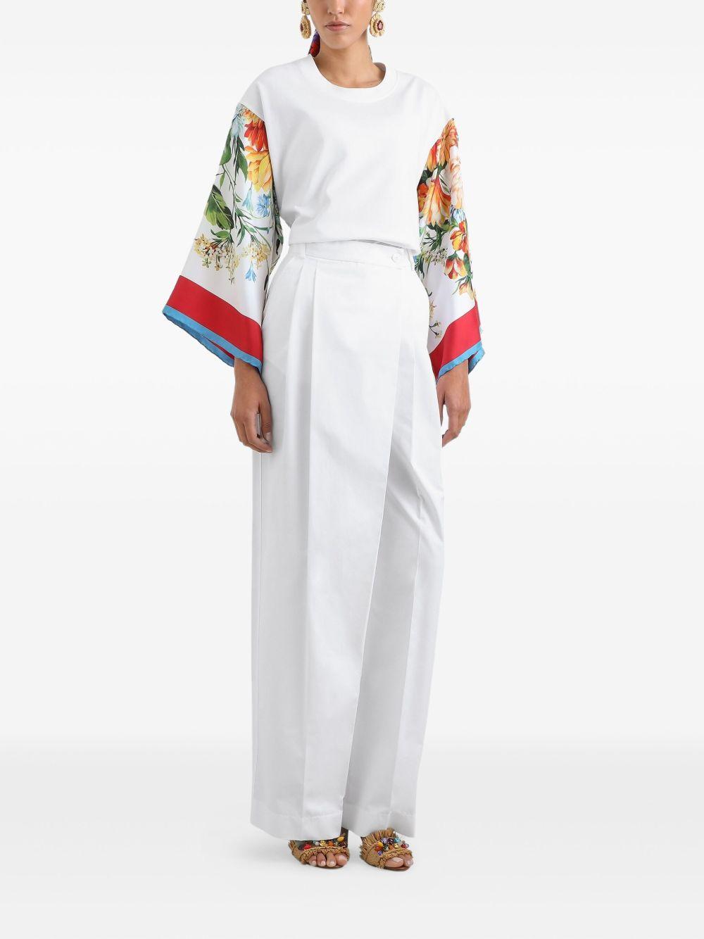 silk-sleeve t-shirt Product Image