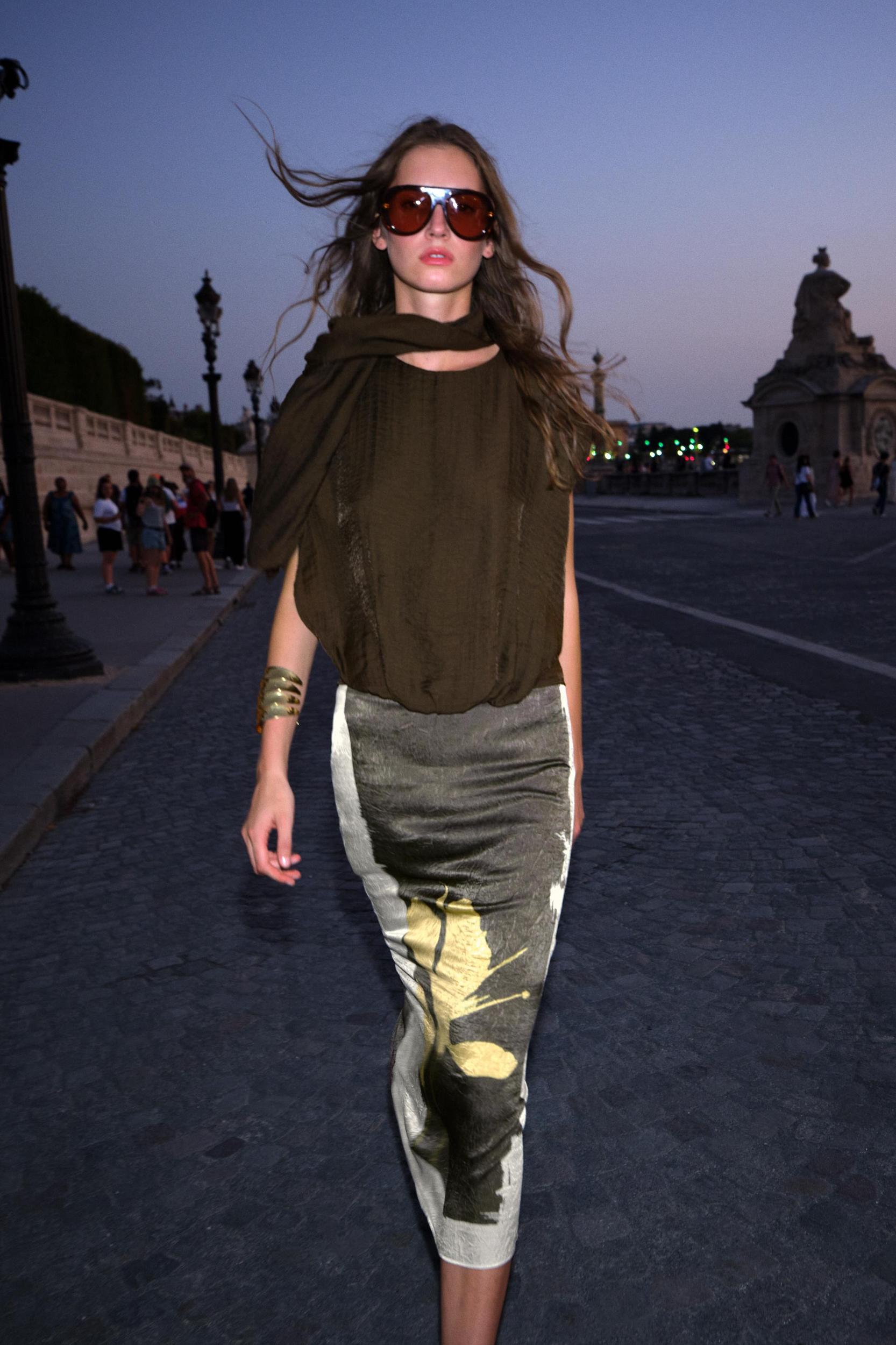 PRINTED WRINKLED EFFECT MIDI SKIRT Product Image