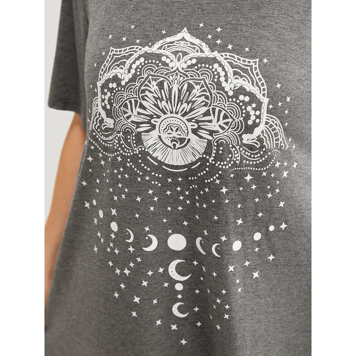 Plus Size Moon & Star Print Pocket Graphic Tee Dress Gray Women Casual Printed Curvy Midi Dress BloomChic 22-24/3X Product Image