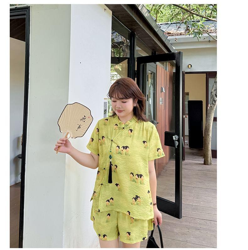 Plus Size Short-Sleeve Stand Collar Patterned Tassel Frog Buttoned Blouse / Elastic Waist Wide Leg Shorts Product Image