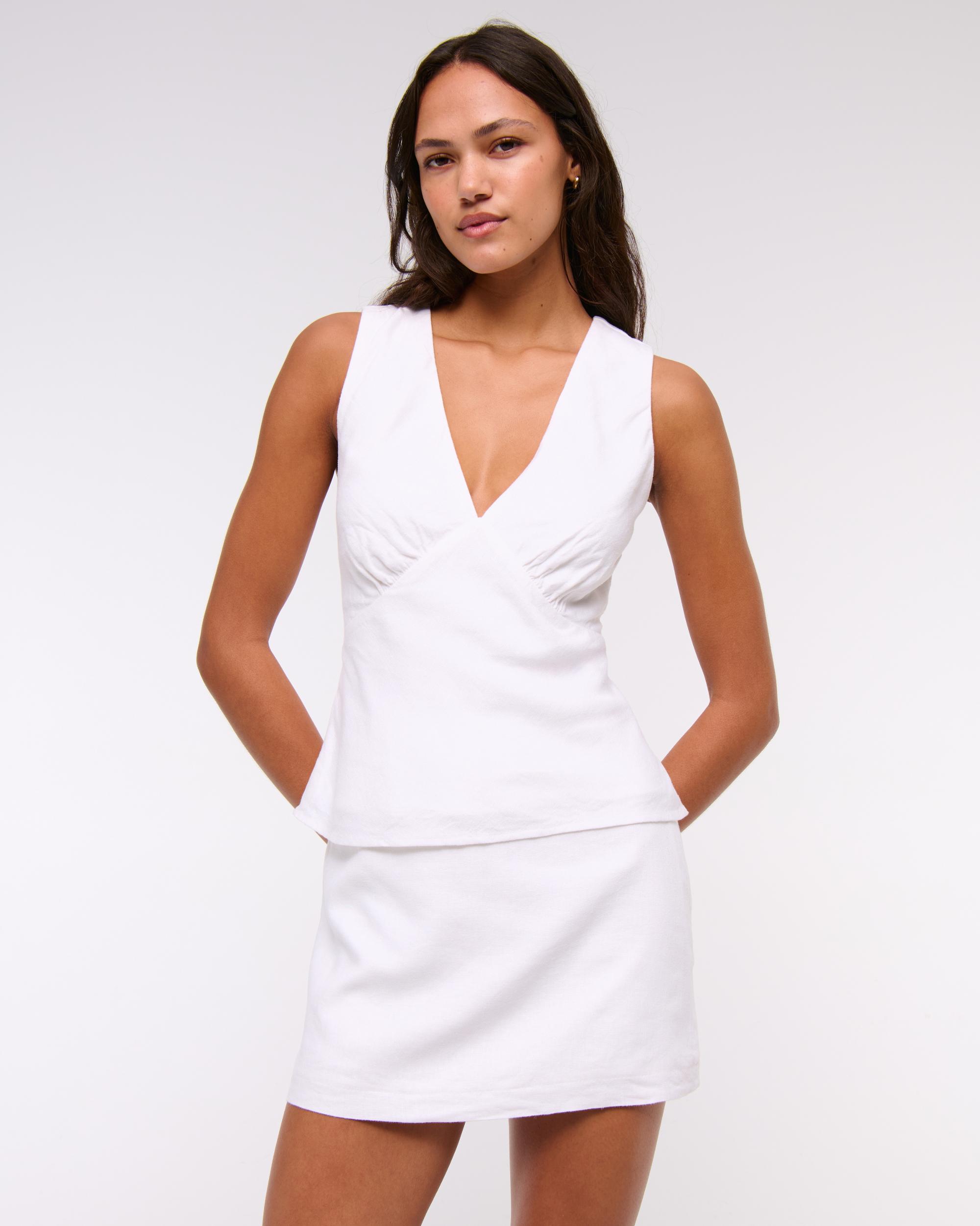 The A&F Scarlett Linen-Blend Mini Skort Product Image