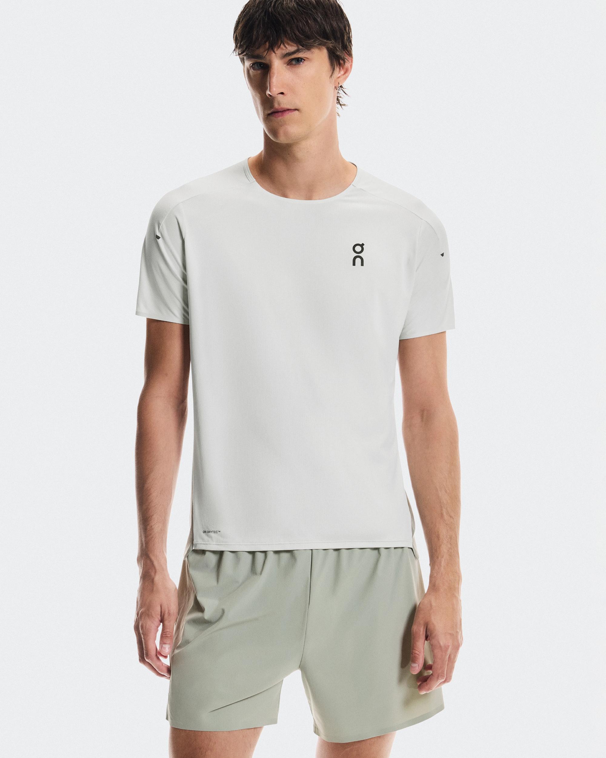 Performance-T: High-tech Fabric, Breathable Men's T-shirt Product Image