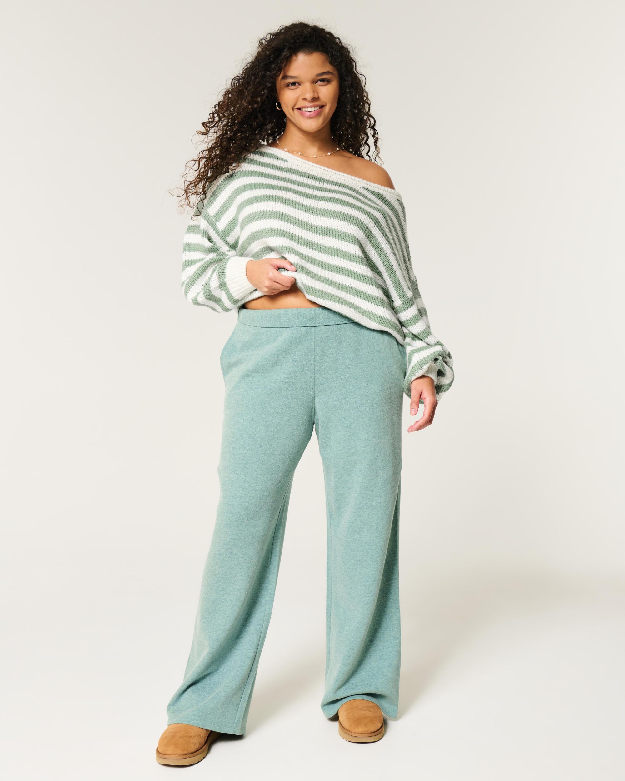Hollister Feel Good Fleece Wide-Leg Pants Product Image