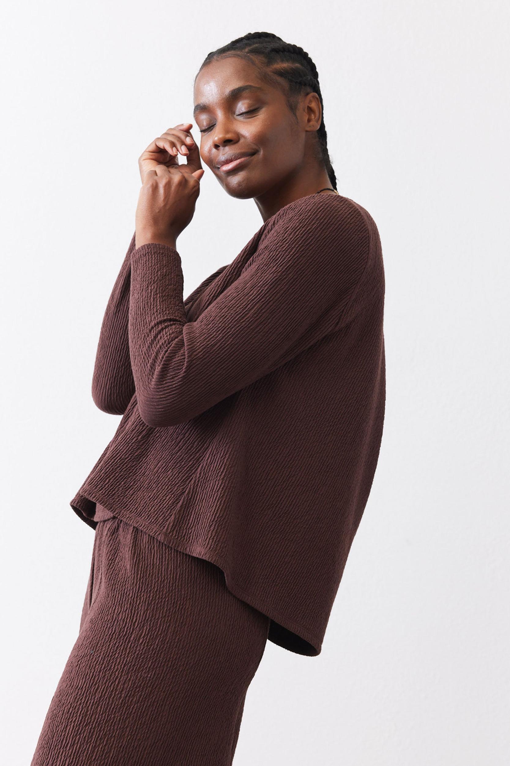 Long Sleeve Basic With an Edge Product Image