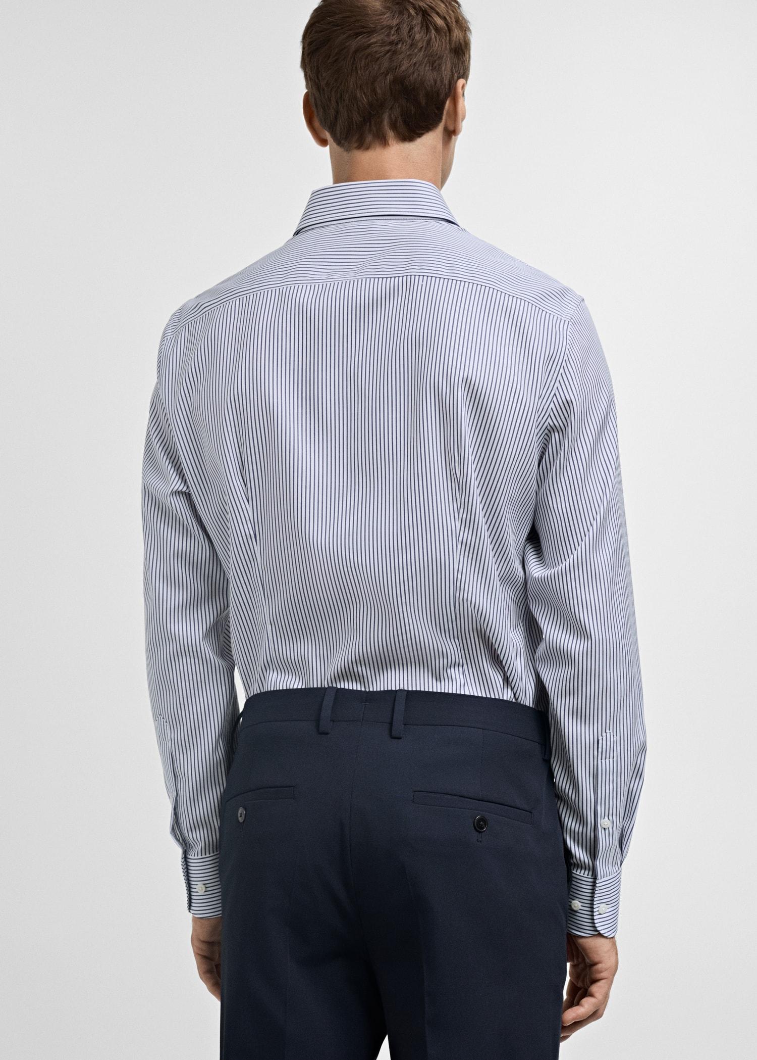 100% cotton slim fit shirt - Men | MANGO USA Product Image