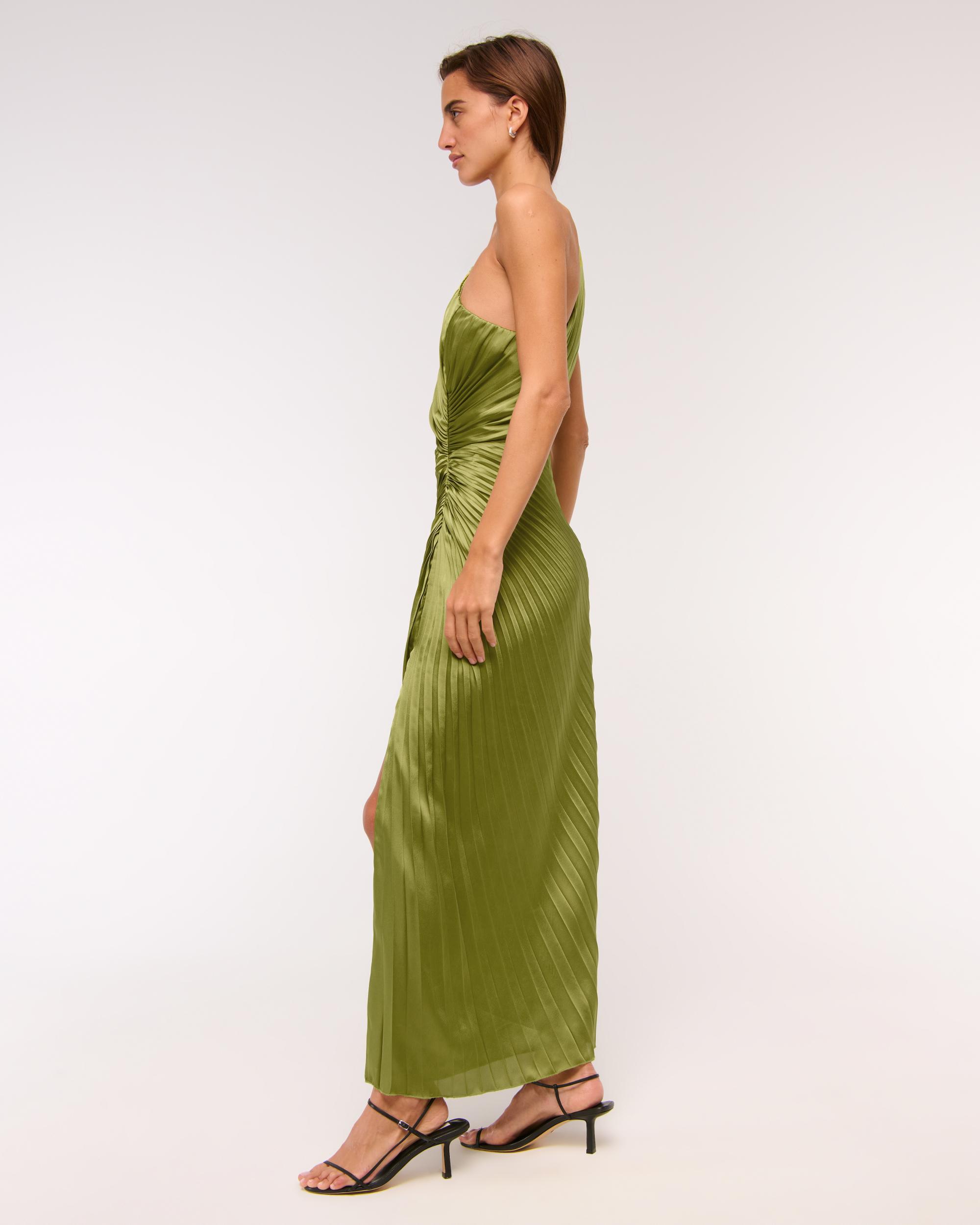 The A&F Giselle Pleated One-Shoulder Cutout Maxi Dress Product Image