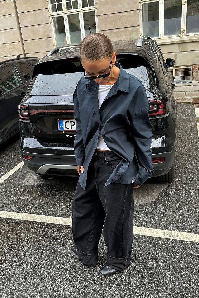 Loose Low Waist Long Jeans Product Image