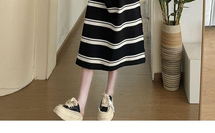 Maternity Short-Sleeve Round Neck Striped Midi T-Shirt Dress Product Image