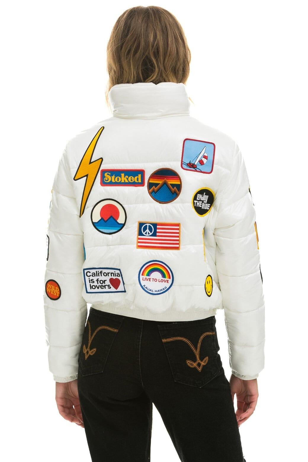 VINTAGE PATCH APRES PUFFER JACKET - WHITE GLOSSY Female Product Image