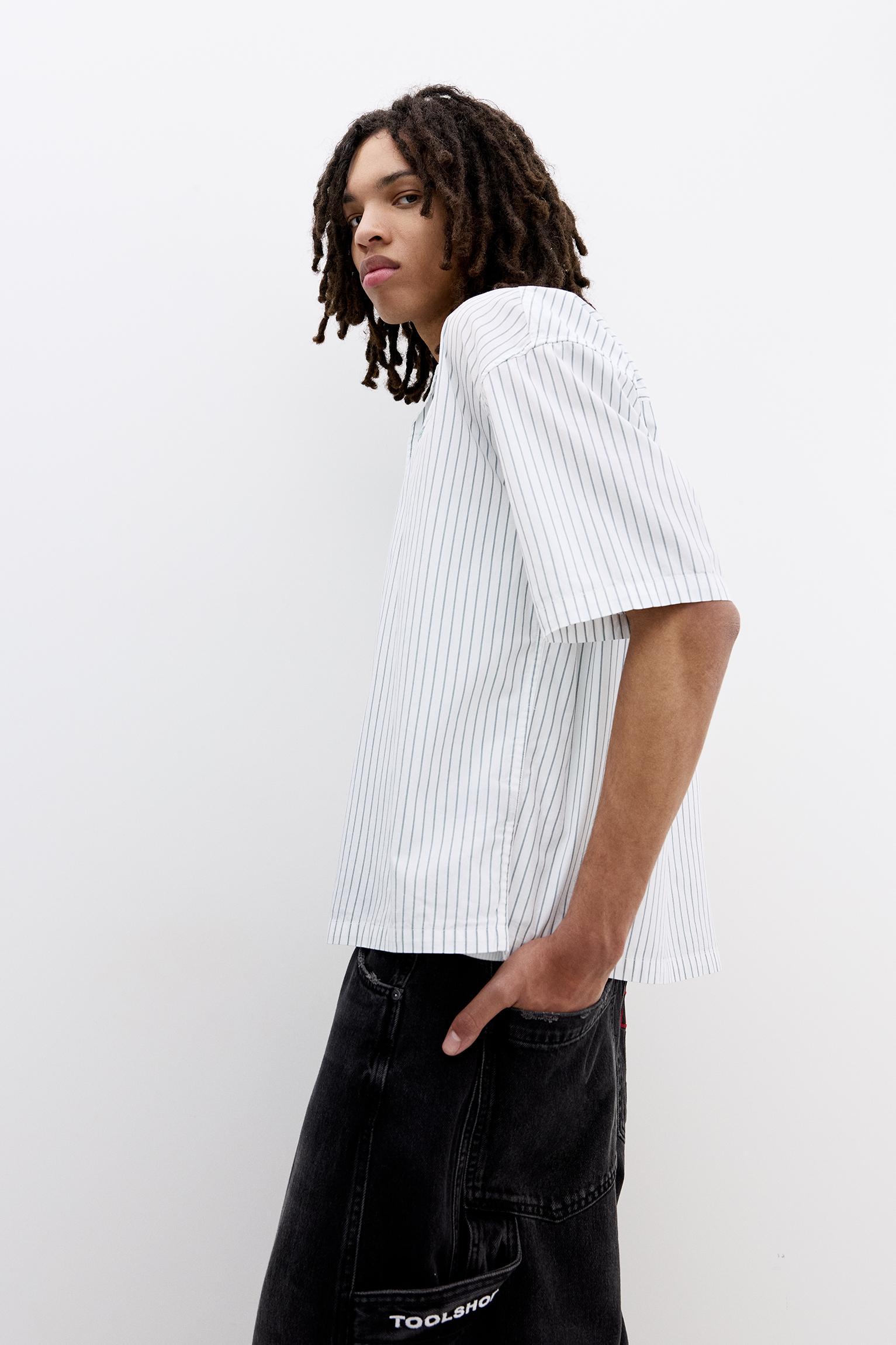 Short sleeve striped STWD shirt Product Image
