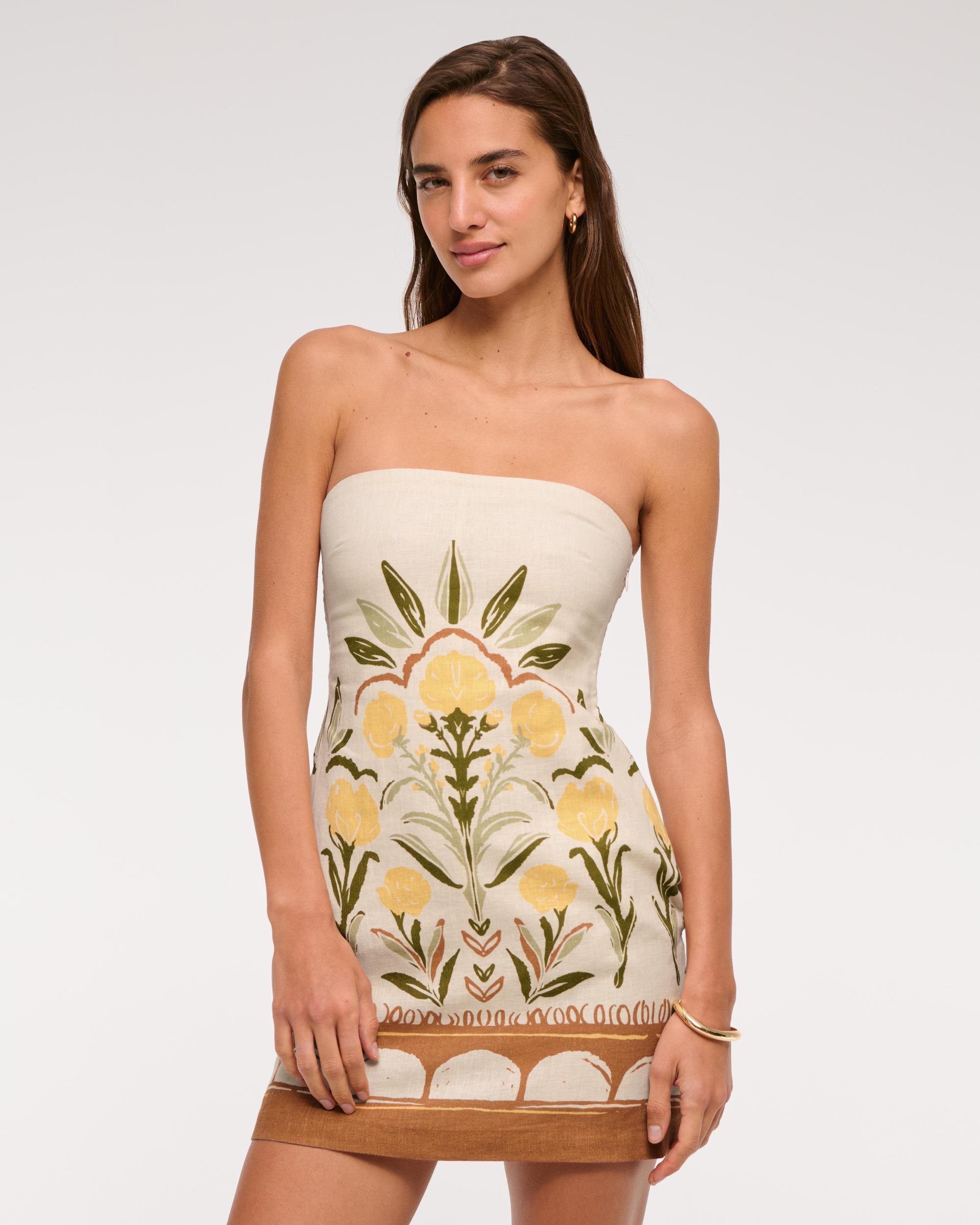 The A&F Scarlett Strapless Linen-Blend Skort Product Image