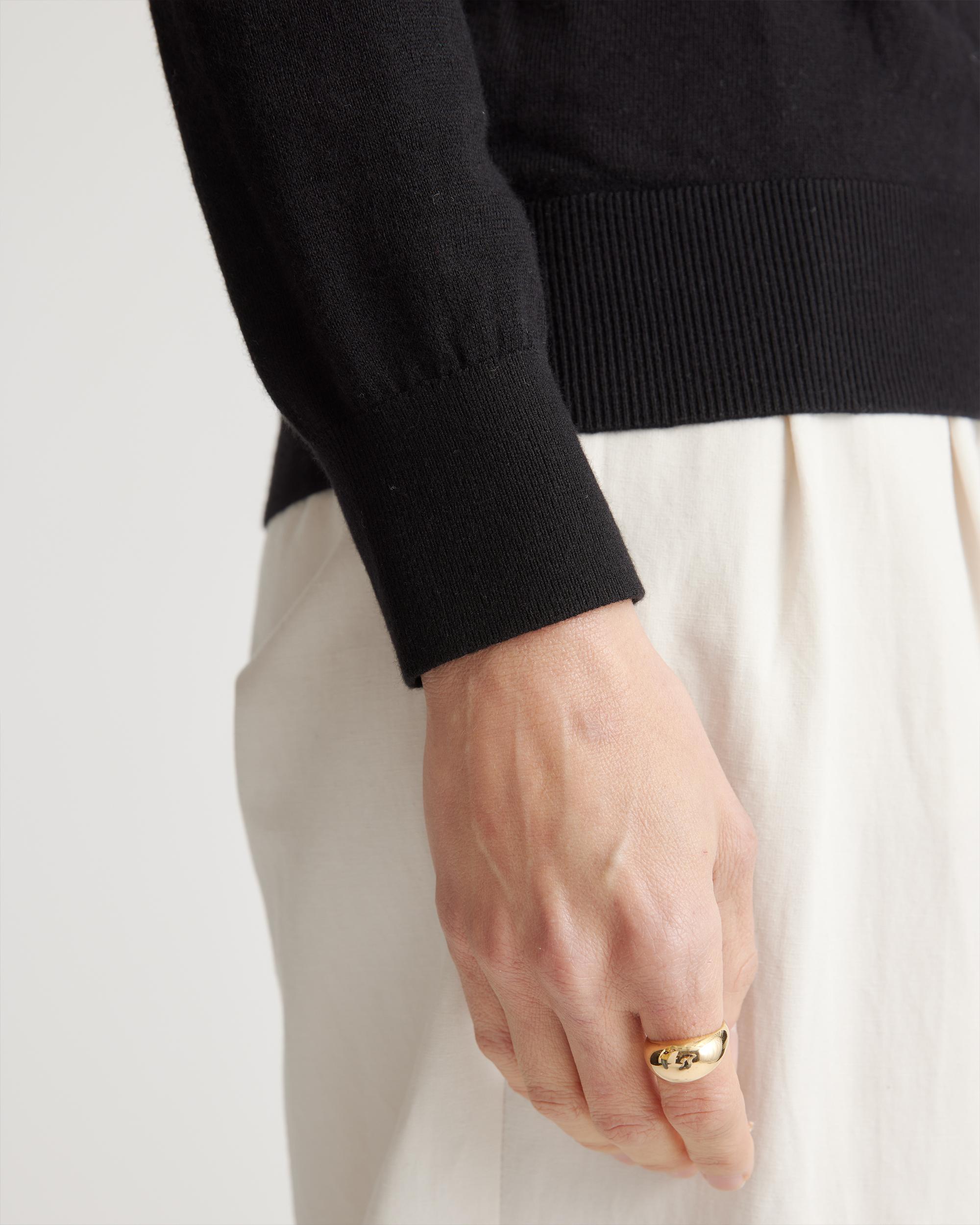 Quince | Women's Lightweight Cotton Cashmere V-Neck Sweater Organic Cotton Product Image