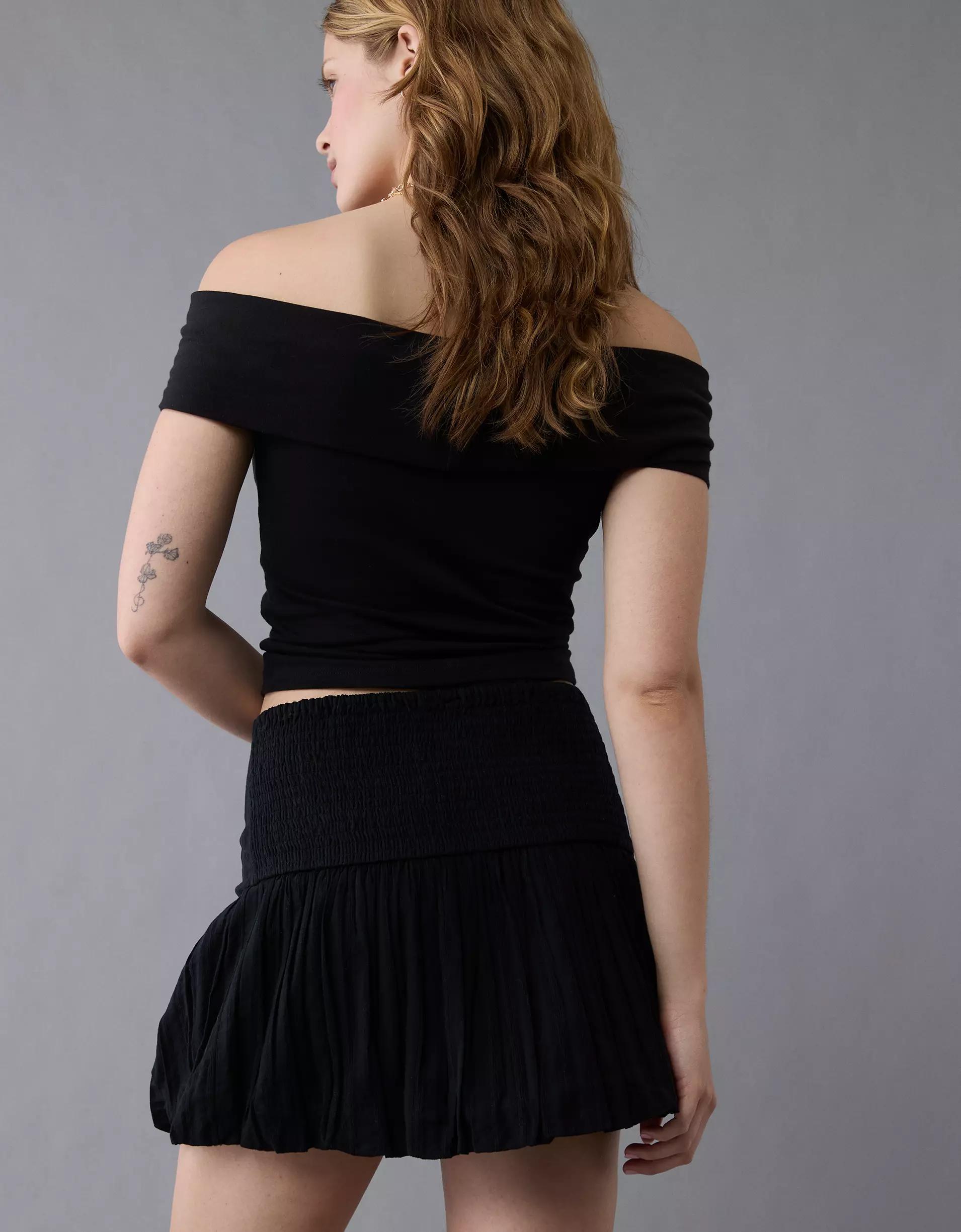 AE High-Waisted Smocked Bubble Skirt Product Image