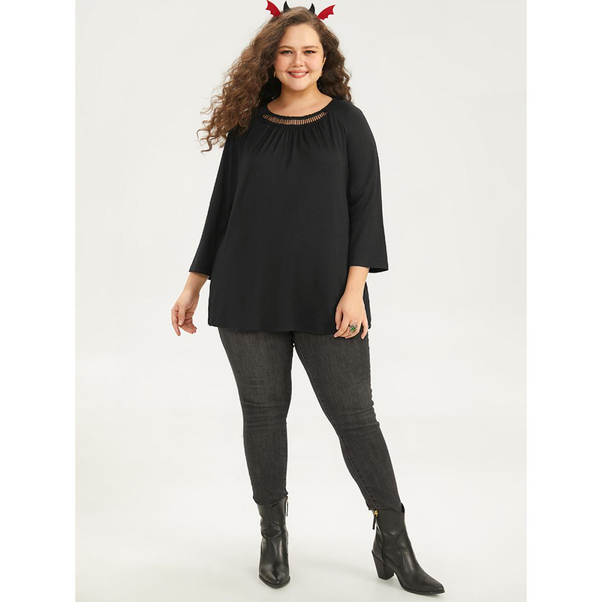 Plus Size Plain Keyhole Raglan Sleeve T-shirt Black Women Elegant Plain Plain Round Neck Festival-Halloween T-shirts BloomChic 26/4X Product Image