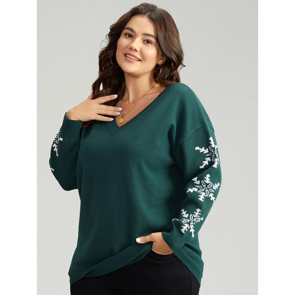 Plus Size Supersoft Essentials Snowflake Print V Neck Pullover DarkGreen Women Casual Loose Long Sleeve V-neck Festival-Christmas Pullovers BloomChic 12/L Product Image