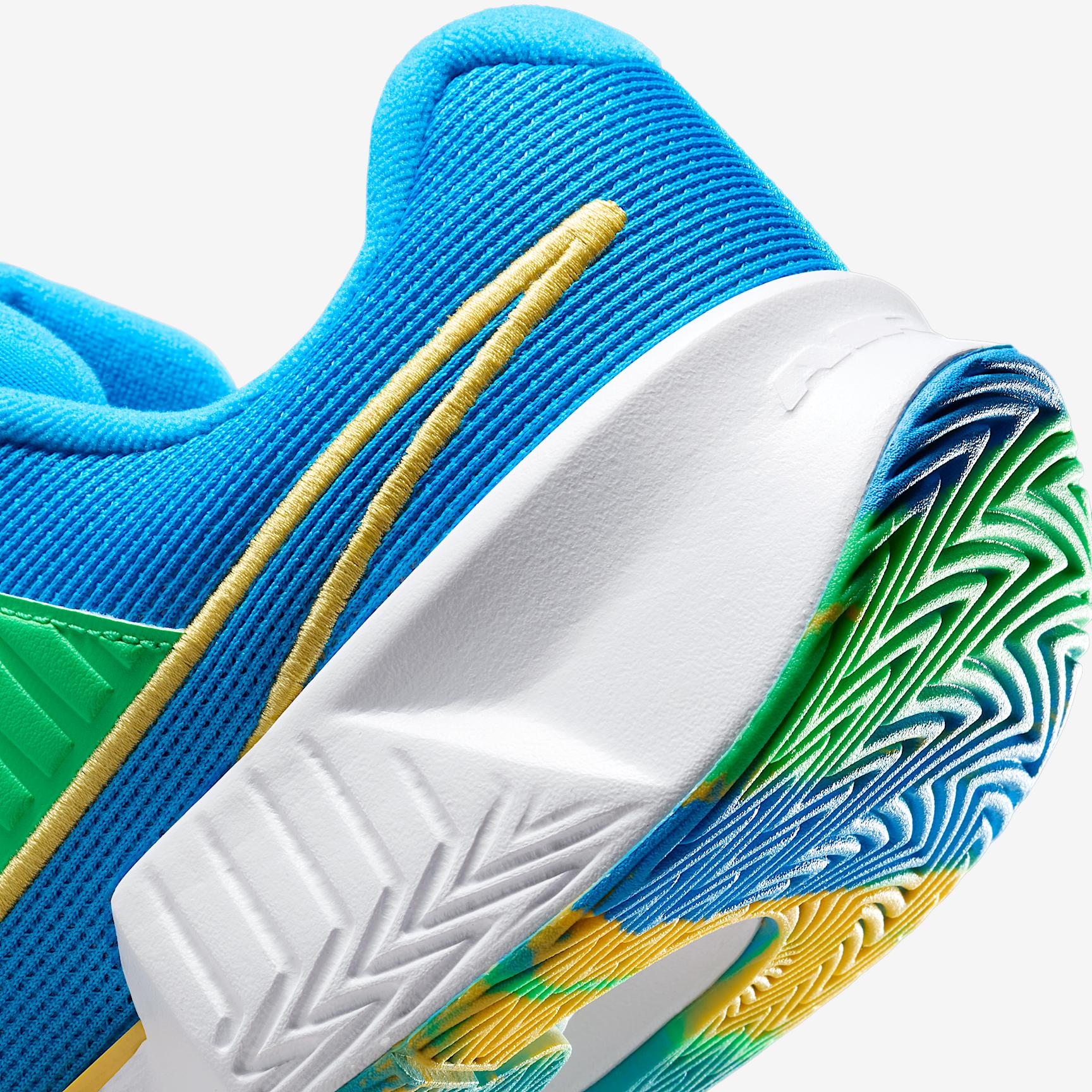 Nike Mens Zoom Challenge Pickleball Shoes | FQ4154-401 Product Image