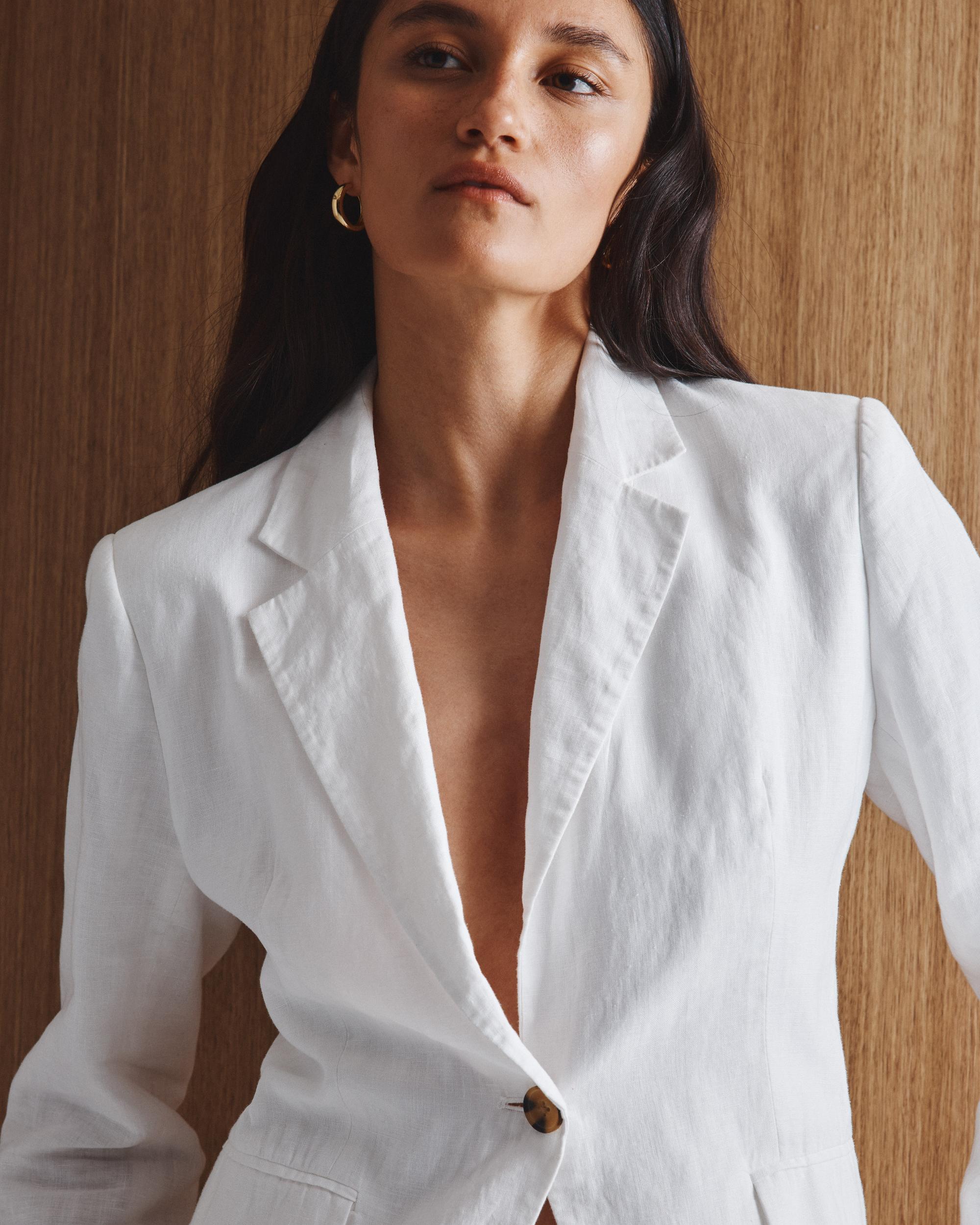 Quince | Women's 100% European Linen Structured Blazer Product Image