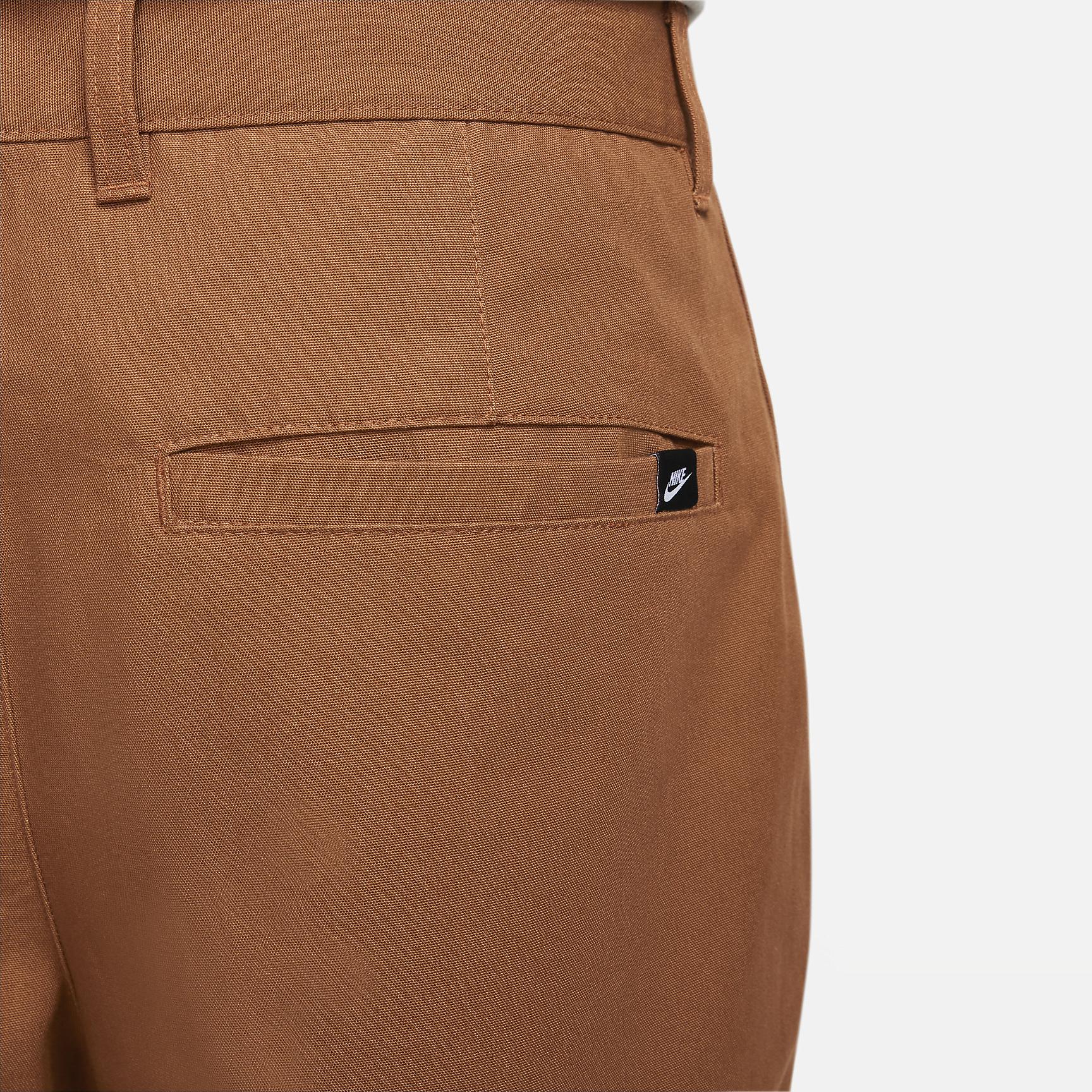 Nike Men's Club Chino Pants Product Image
