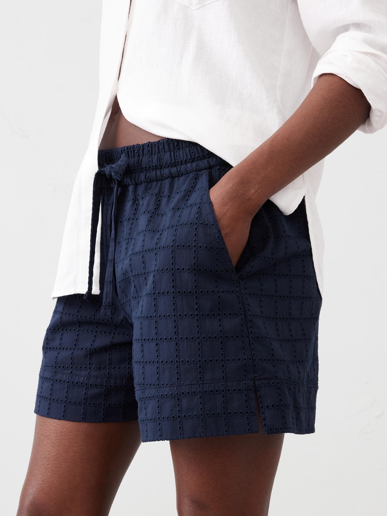 Eyelet Boxer Short Product Image