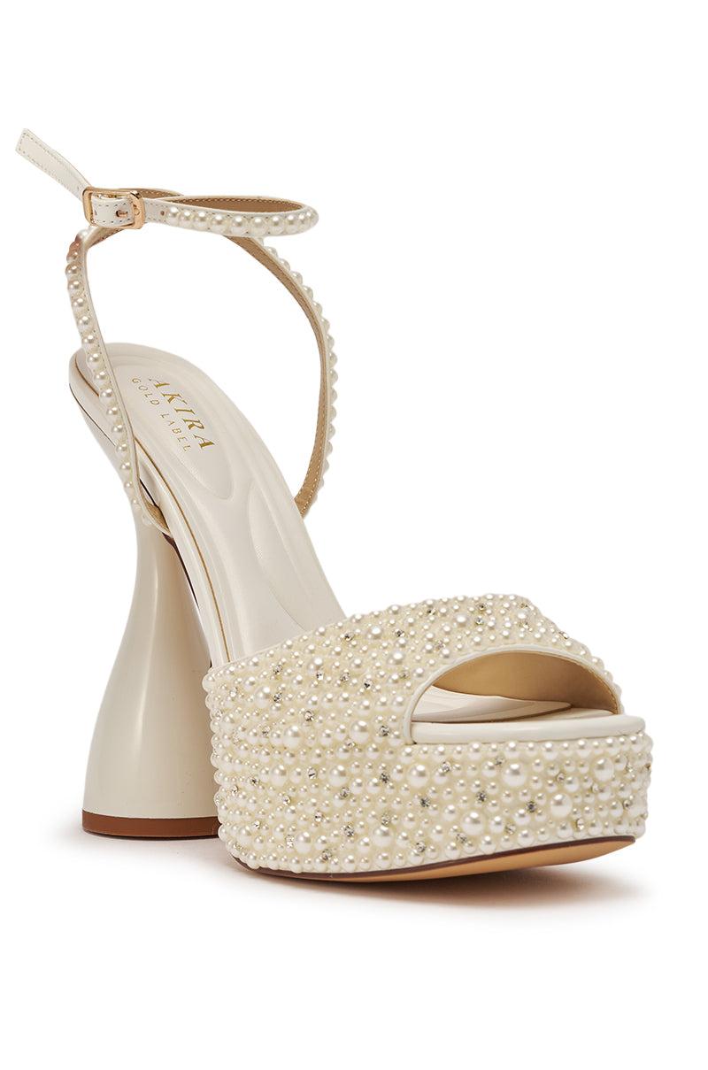AKIRA GOLD GALINDA WHITE PEARL CHUNKY SANDAL Product Image