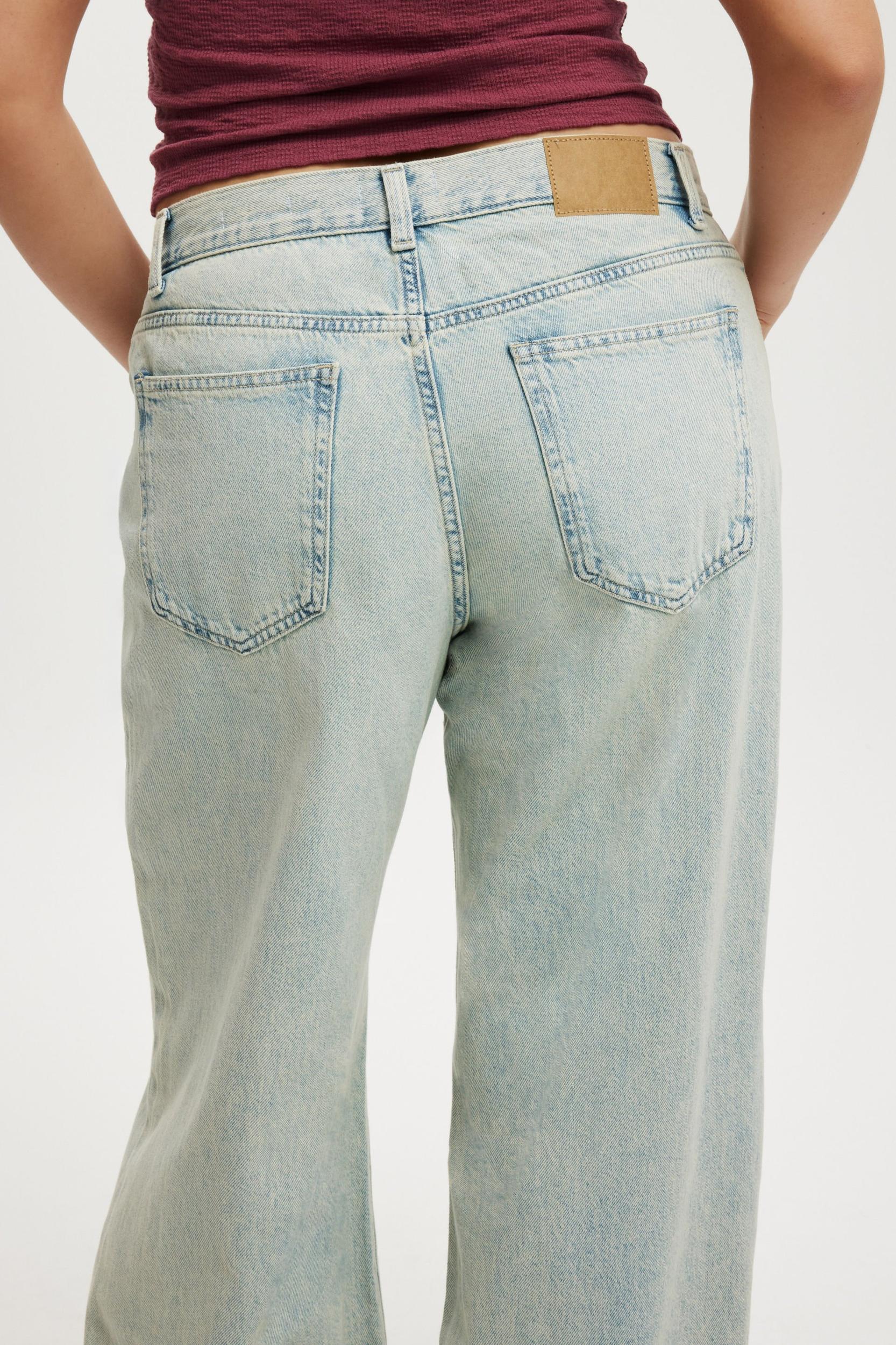 Relaxed Wide Jean Product Image