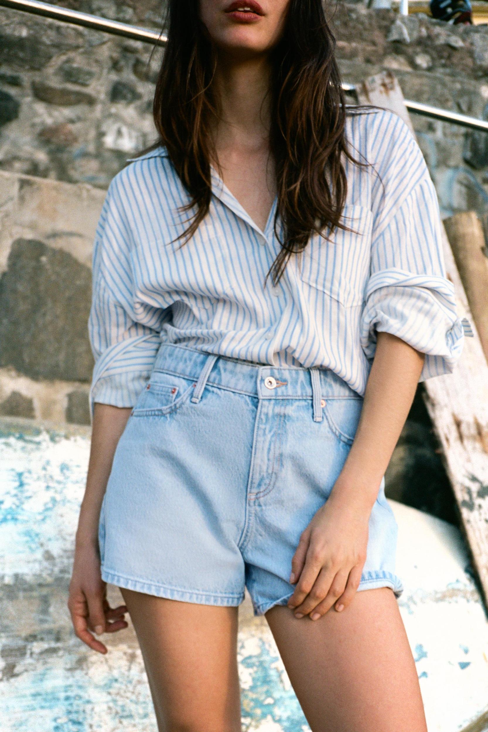 Z1975 MOM FIT MID-RISE SHORTS Product Image
