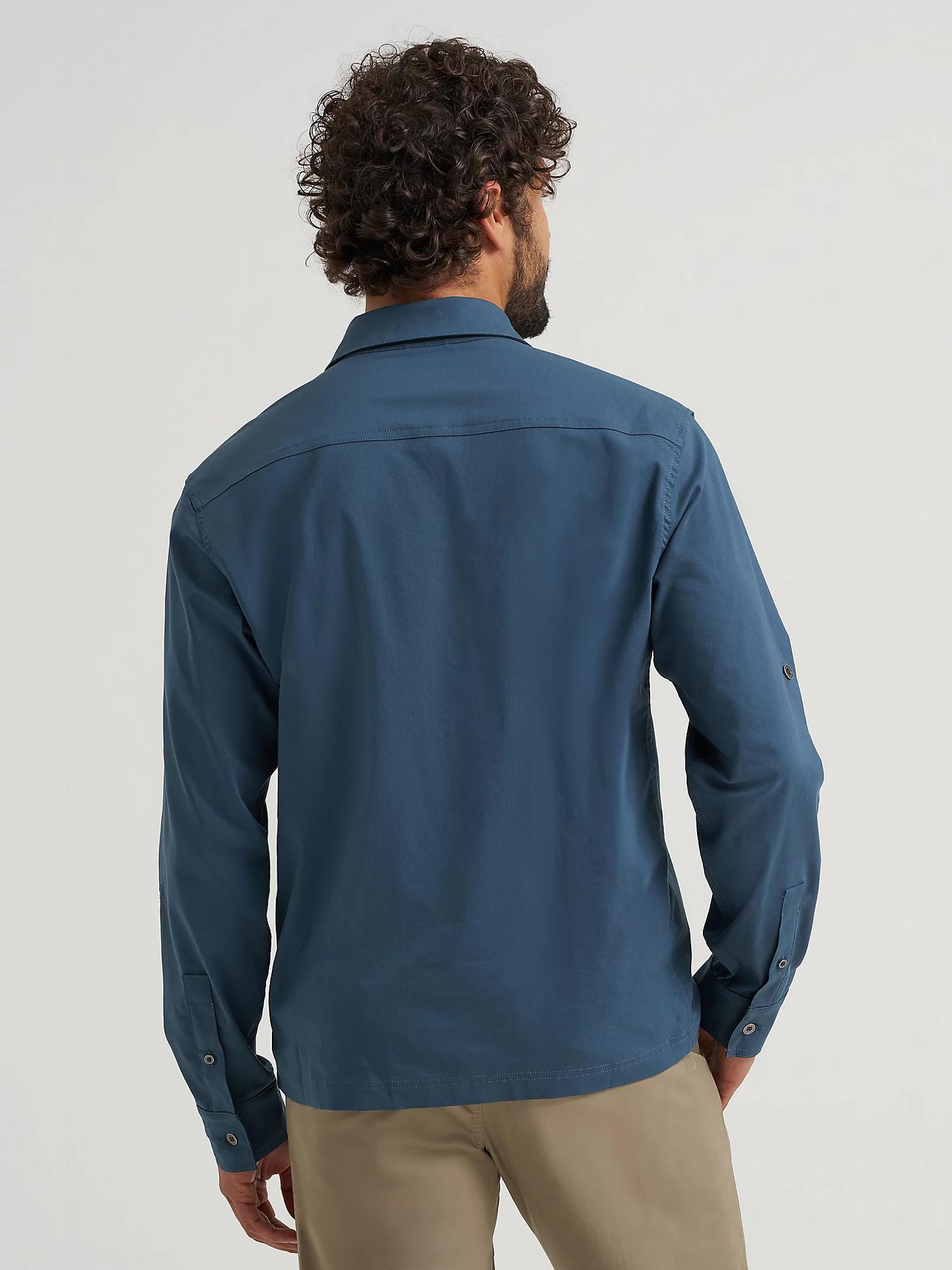 Men's Outdoor Stretch Solid Shirt in Midnight Navy Product Image