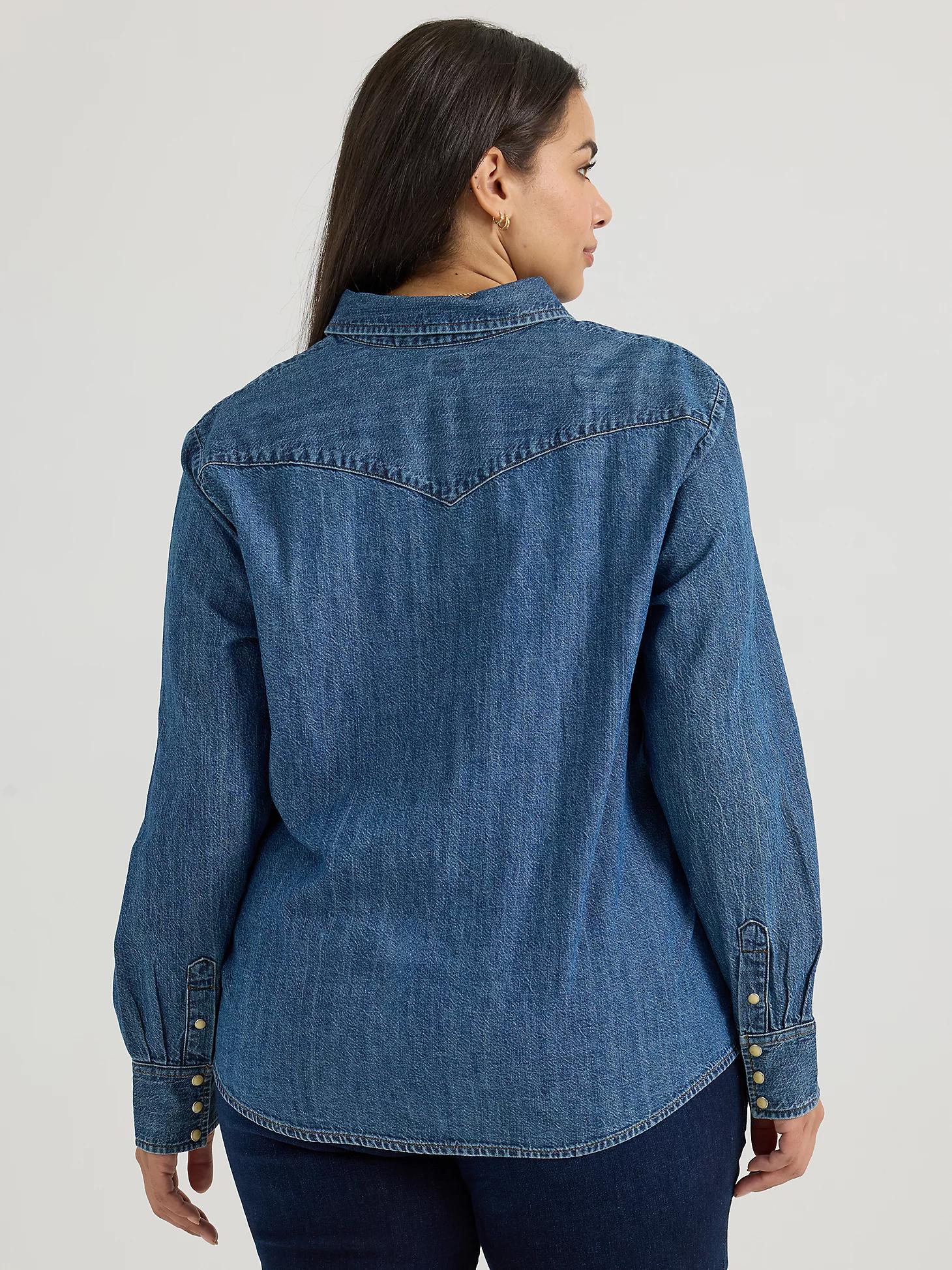 Women's Legendary Western Shirt (Plus) | Women's Tops & Tees | Lee® Product Image