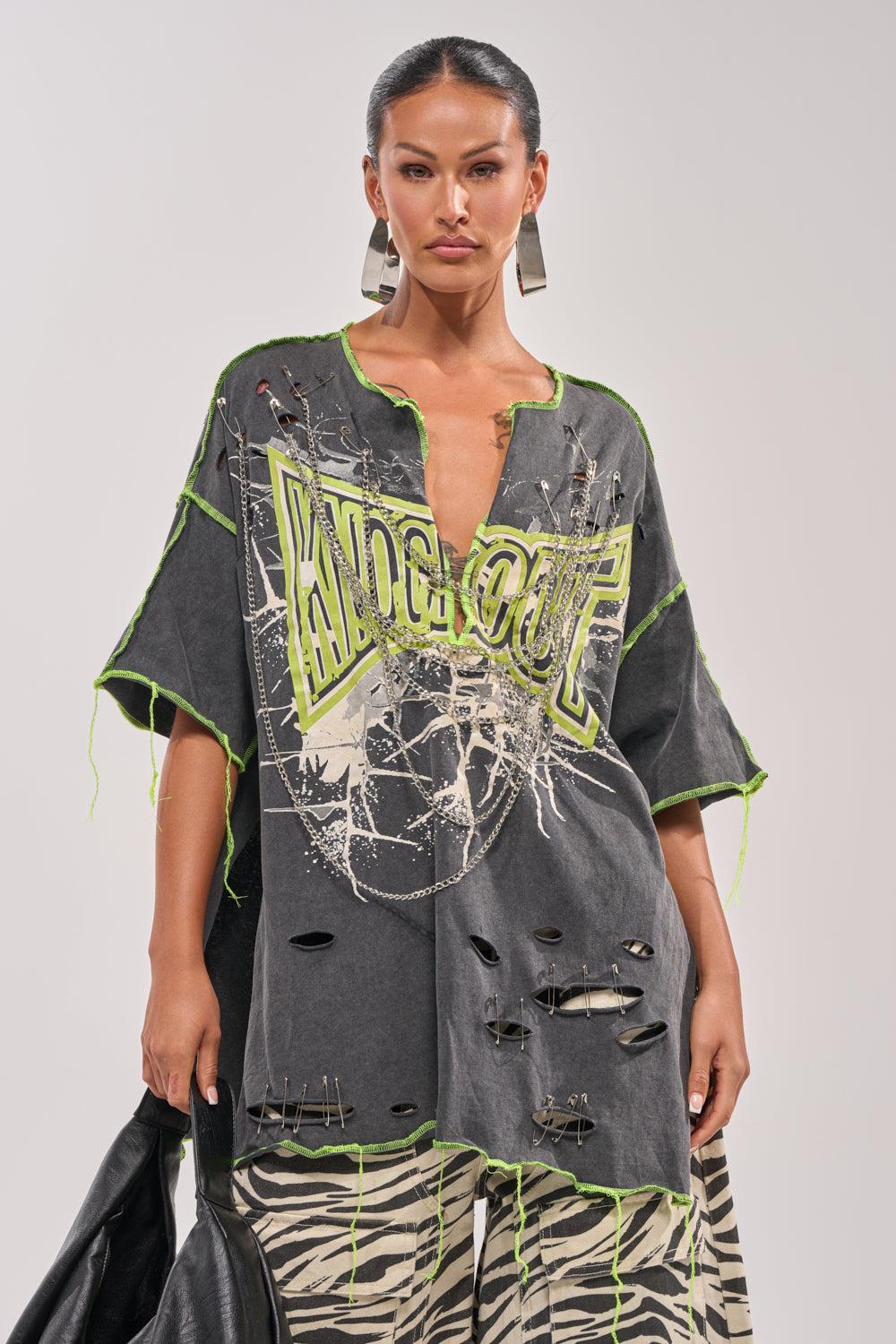 KNOCKOUT OVERSIZED TEE Product Image