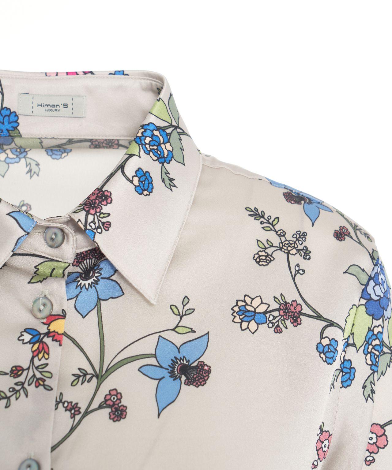 Blouse with floral pattern Product Image