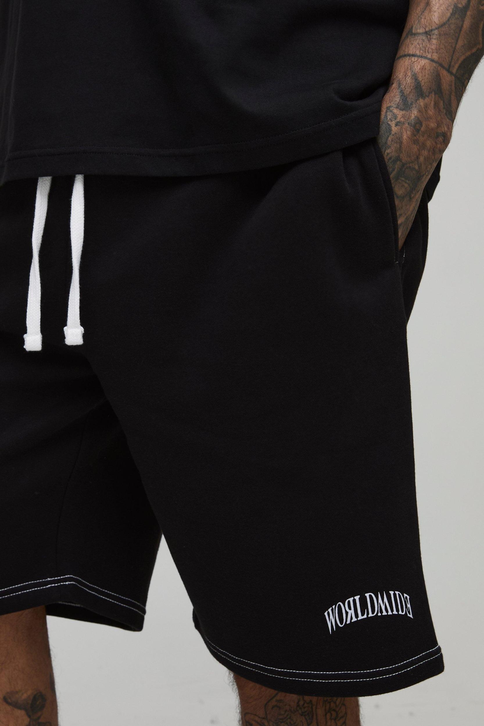 Tall Relaxed Worldwide Contrast Stitch Short | boohooMAN USA Product Image