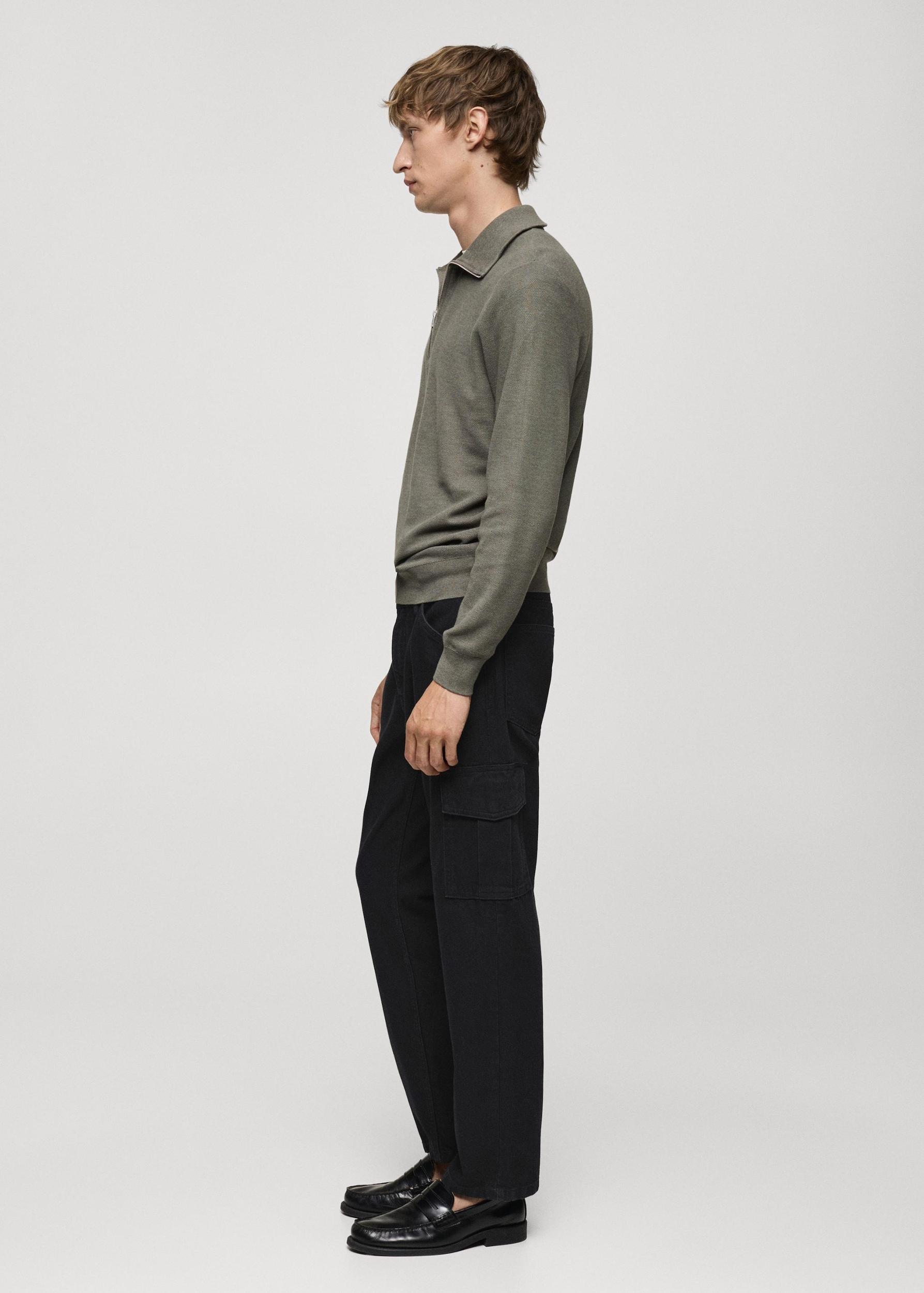 Straight-fit cargo jeans - Men | MANGO USA Product Image