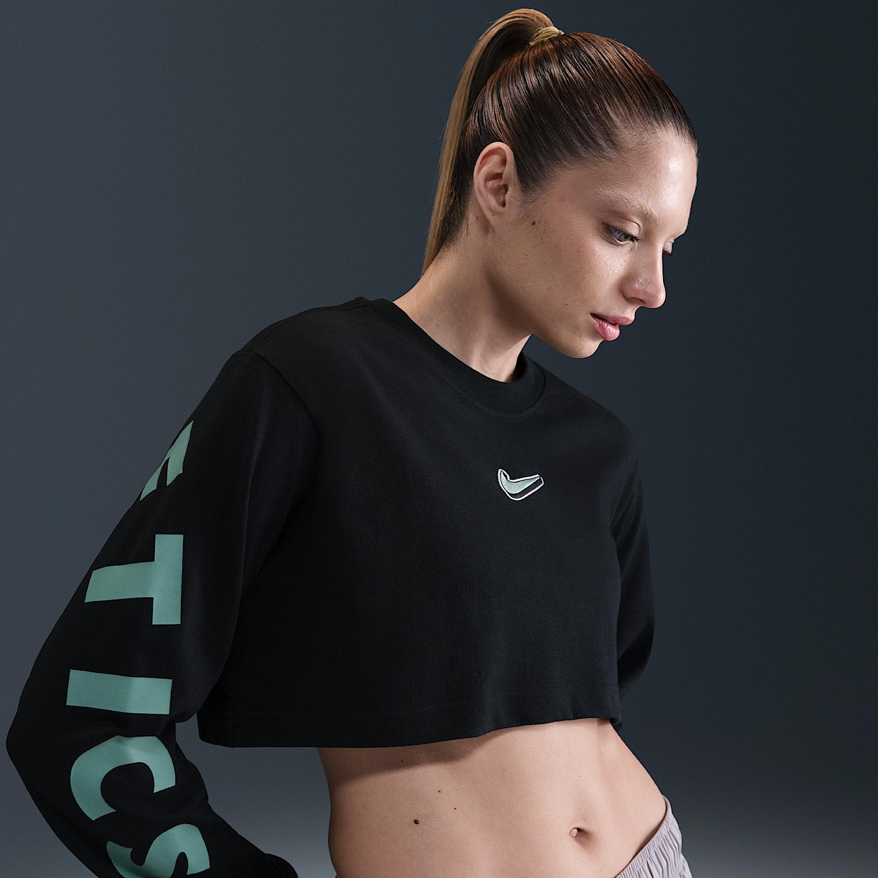 Womens Nike Sportswear Oversized Long-Sleeve Cropped Graphic T-Shirt | HV5005-010 Product Image