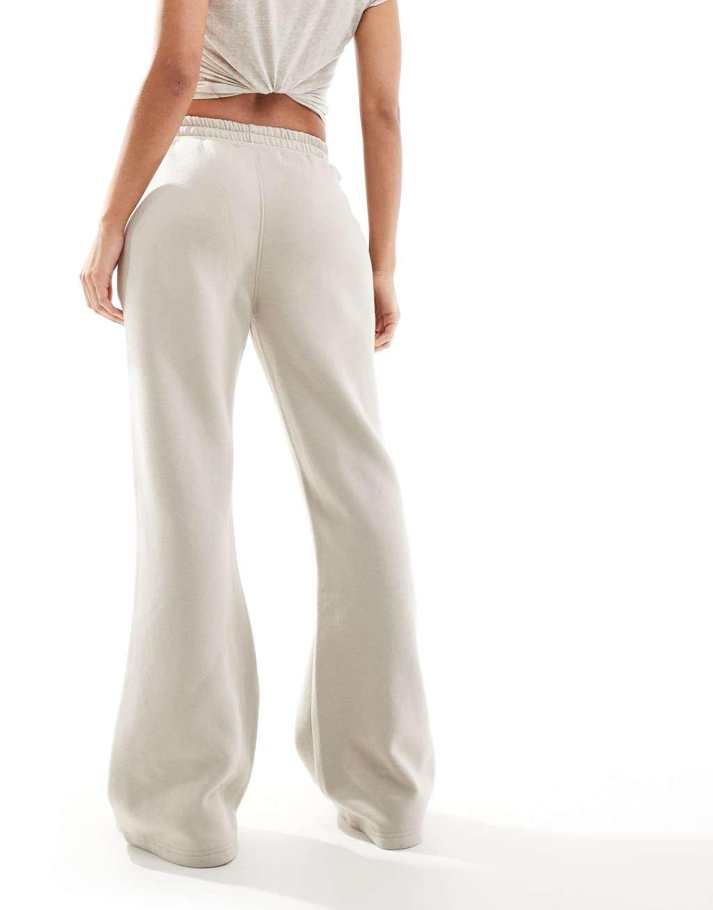 Kaiia wide leg sweatpants in stone Product Image