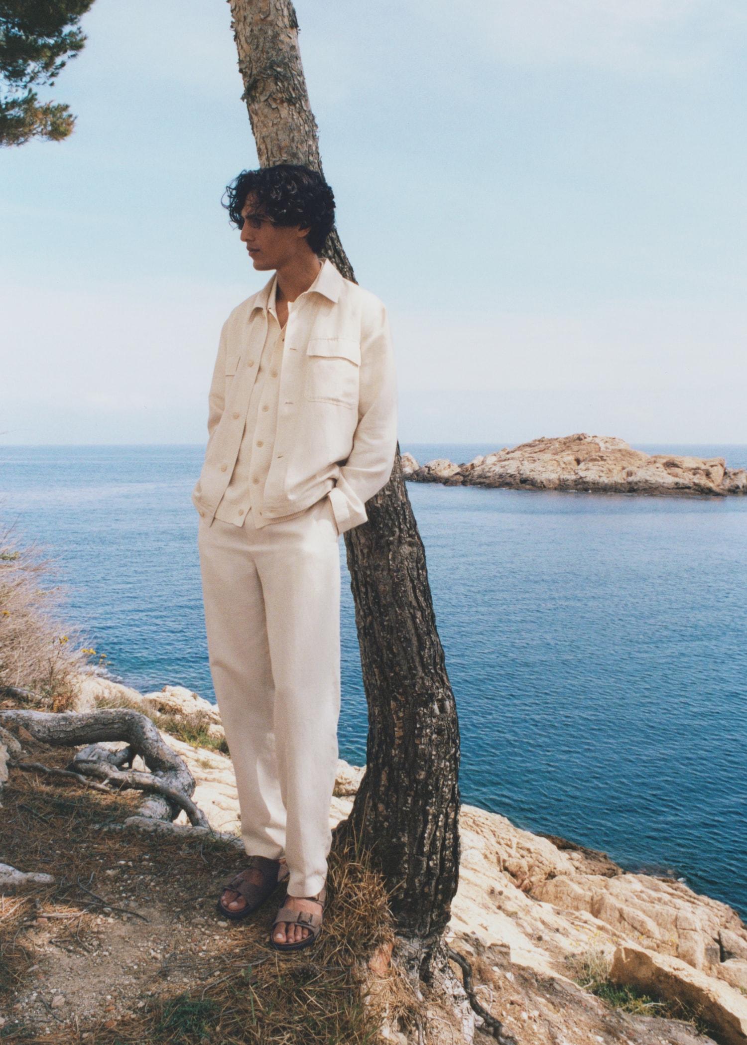 Bowling-style overshirt in a linen blend - Men | MANGO USA Product Image