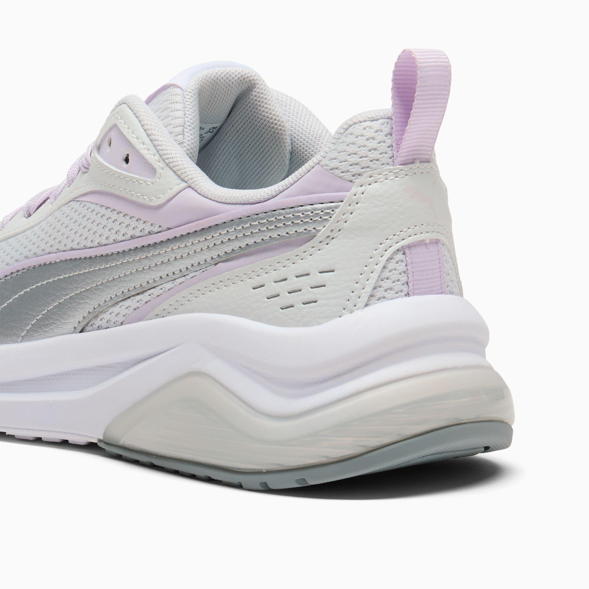 Amplifier Retro Women's Sneakers Product Image