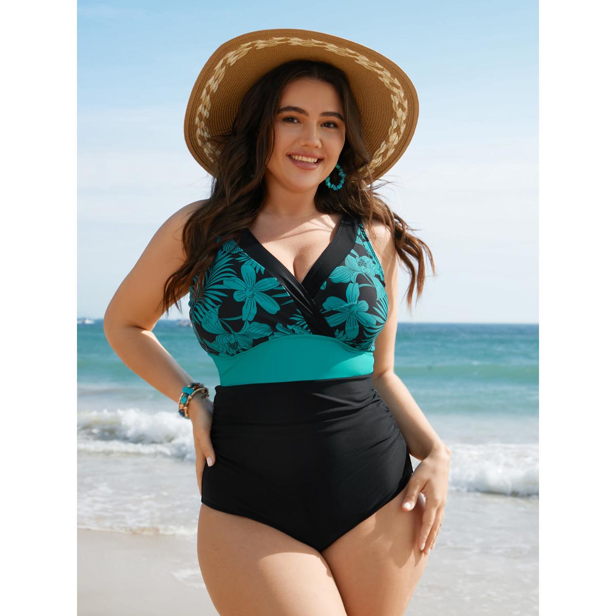 Plus Size Floral Contrast Cross Front One Piece Swimsuit Women's Swimwear Black Beach Gathered Curve Bathing Suits High stretch One Pieces BloomChic 30/6X Product Image