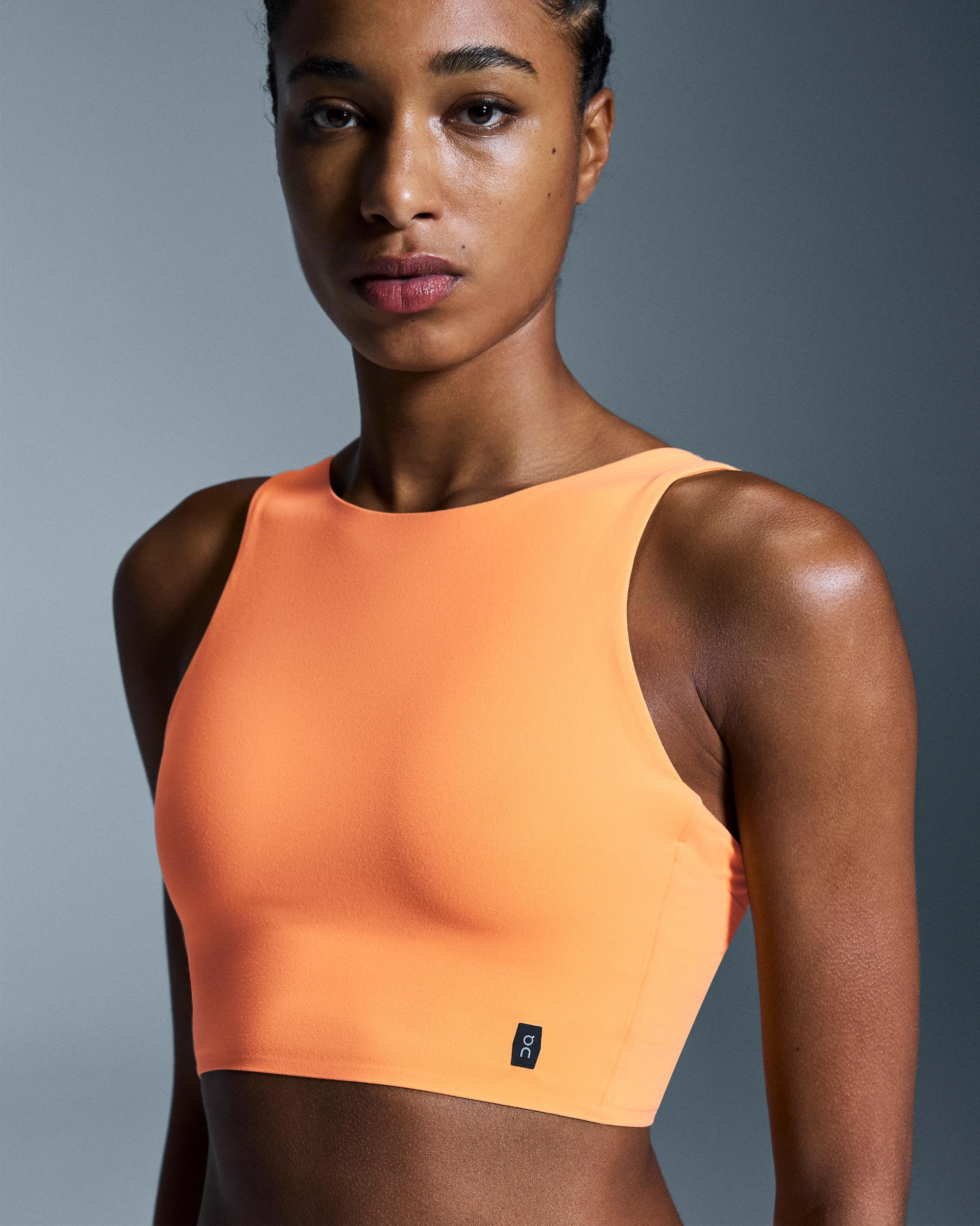 Core 2-in-1 Crop: Women's Crop Top For Running & Training Product Image