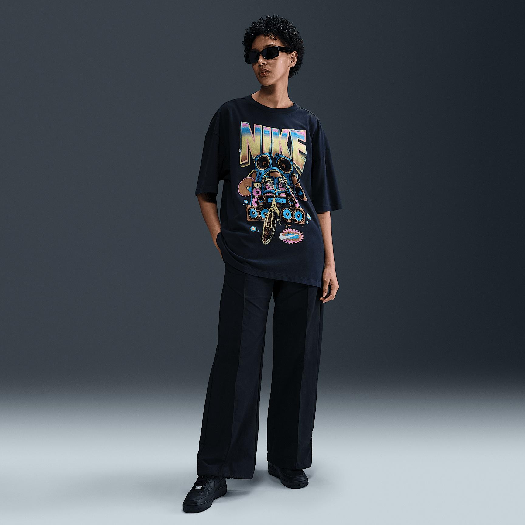 Nike Sportswear Women's Oversized Short-Sleeve T-Shirt Product Image