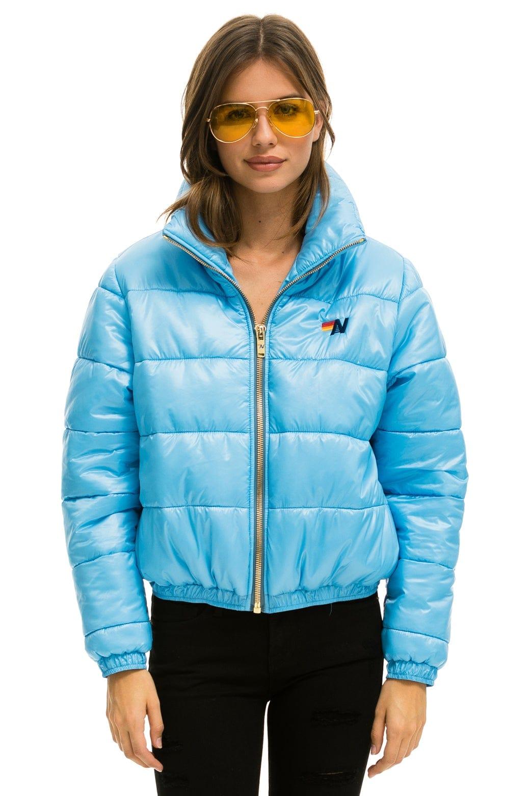 BOLT LUXE APRES PUFFER JACKET - GLOSSY SKY Female Product Image