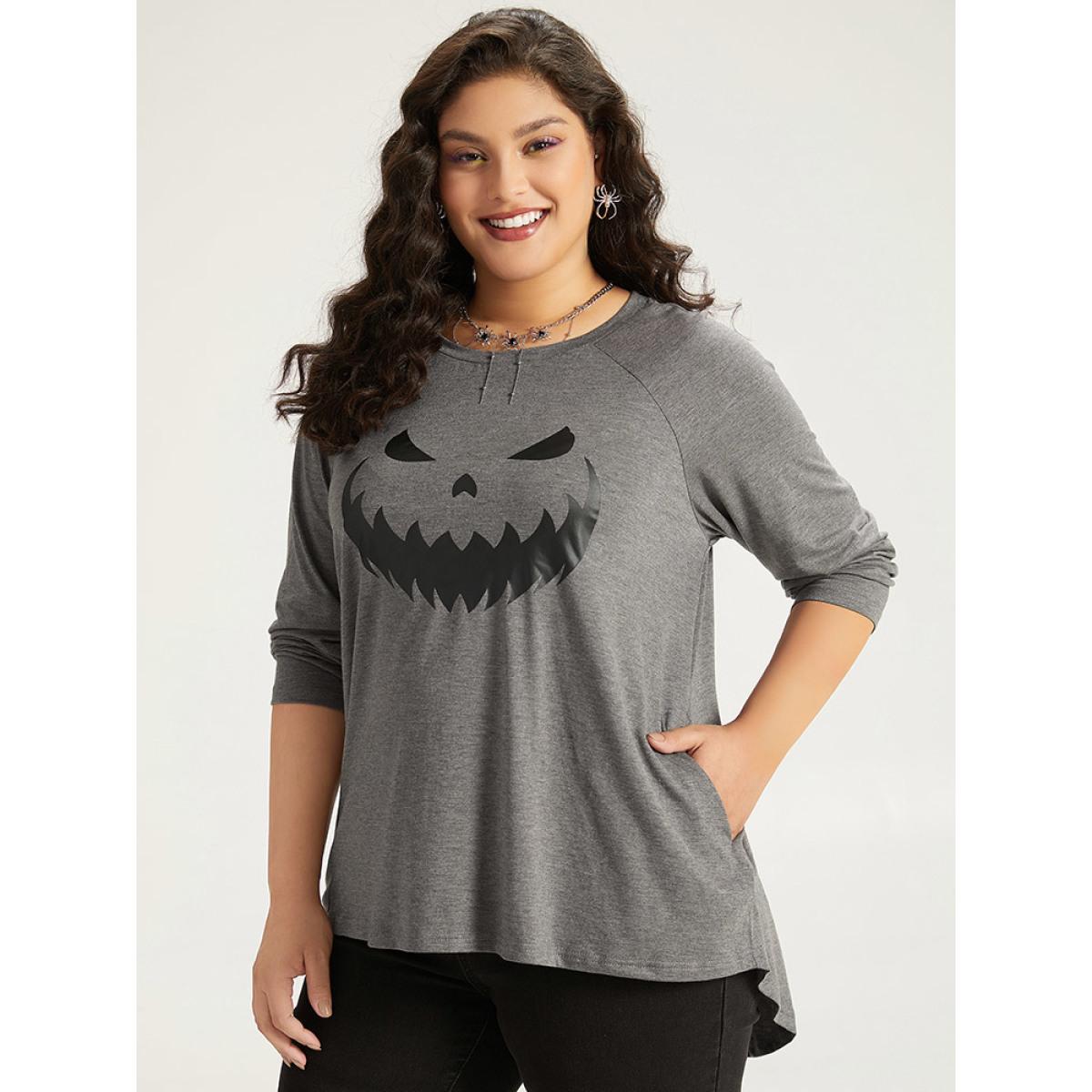 Plus Size Halloween Graphic Pocket Crew Neck T-shirt Gray Women Casual Printed Halloween Festival-Halloween T-shirts BloomChic 18-20/2X Product Image